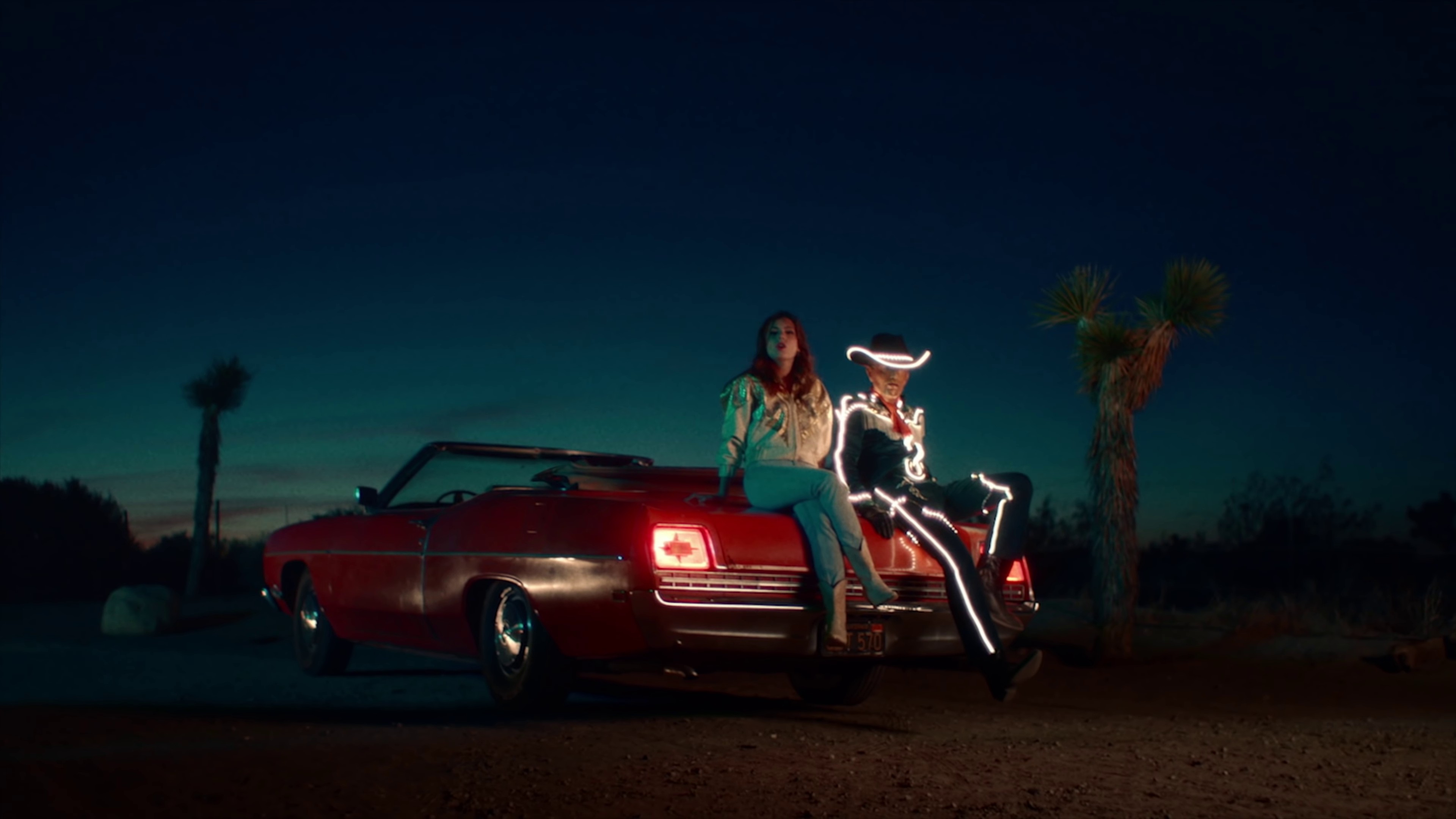 Tout savoir  (2022) —  shot,  lighting