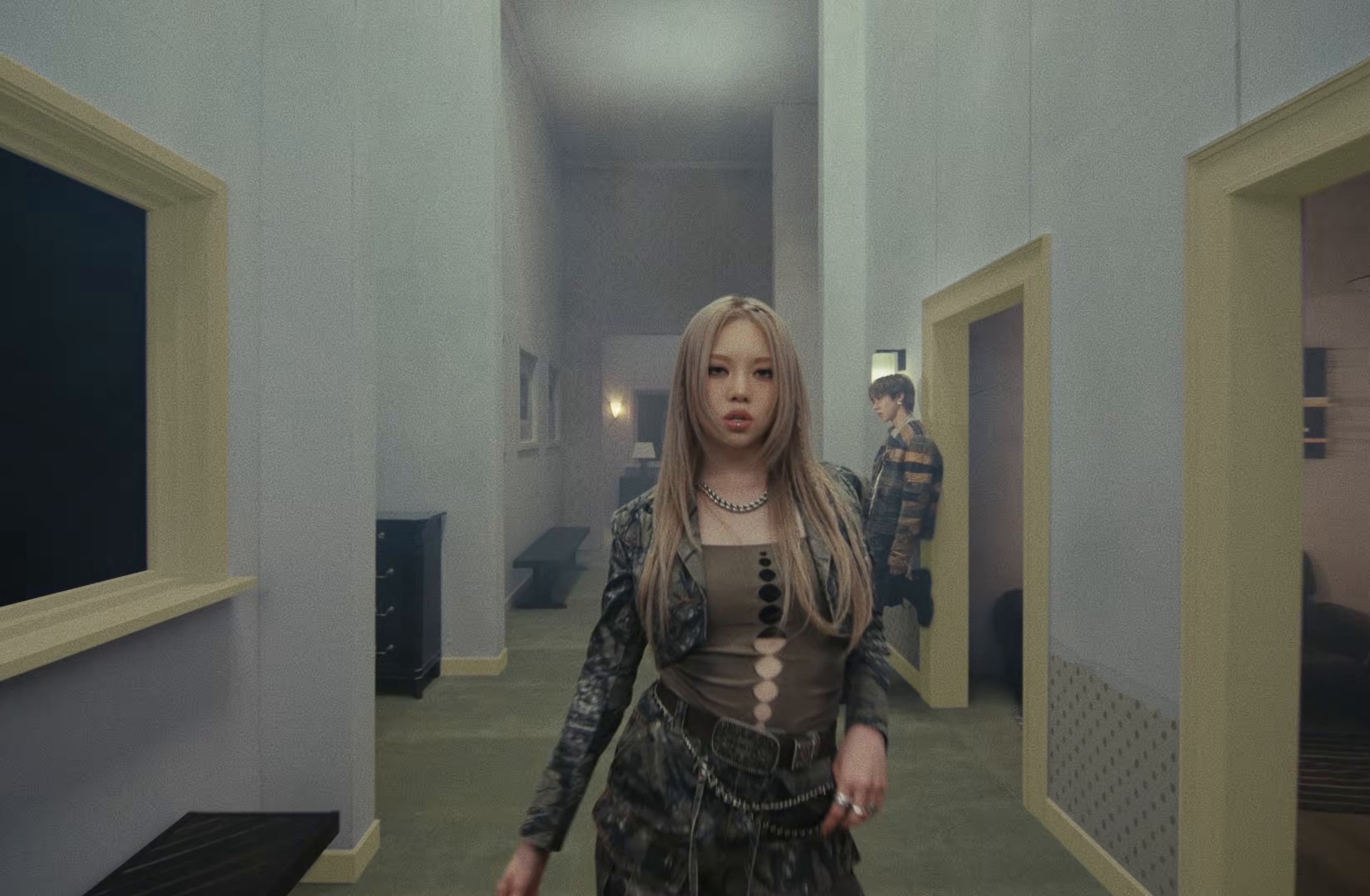 LOOK AT ME (2025) —  shot,  lighting