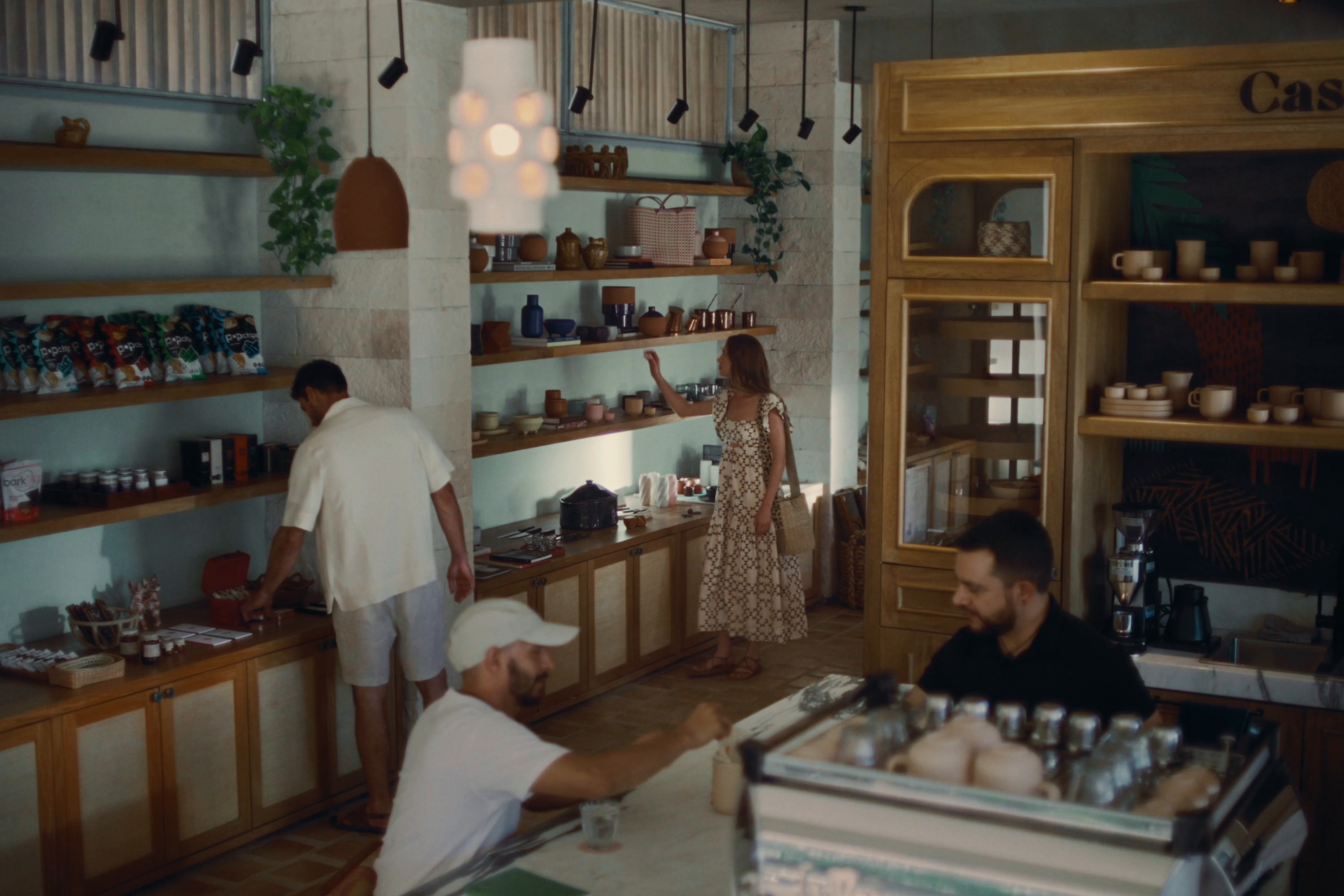 Costa Palmas (2024) —  shot,  lighting