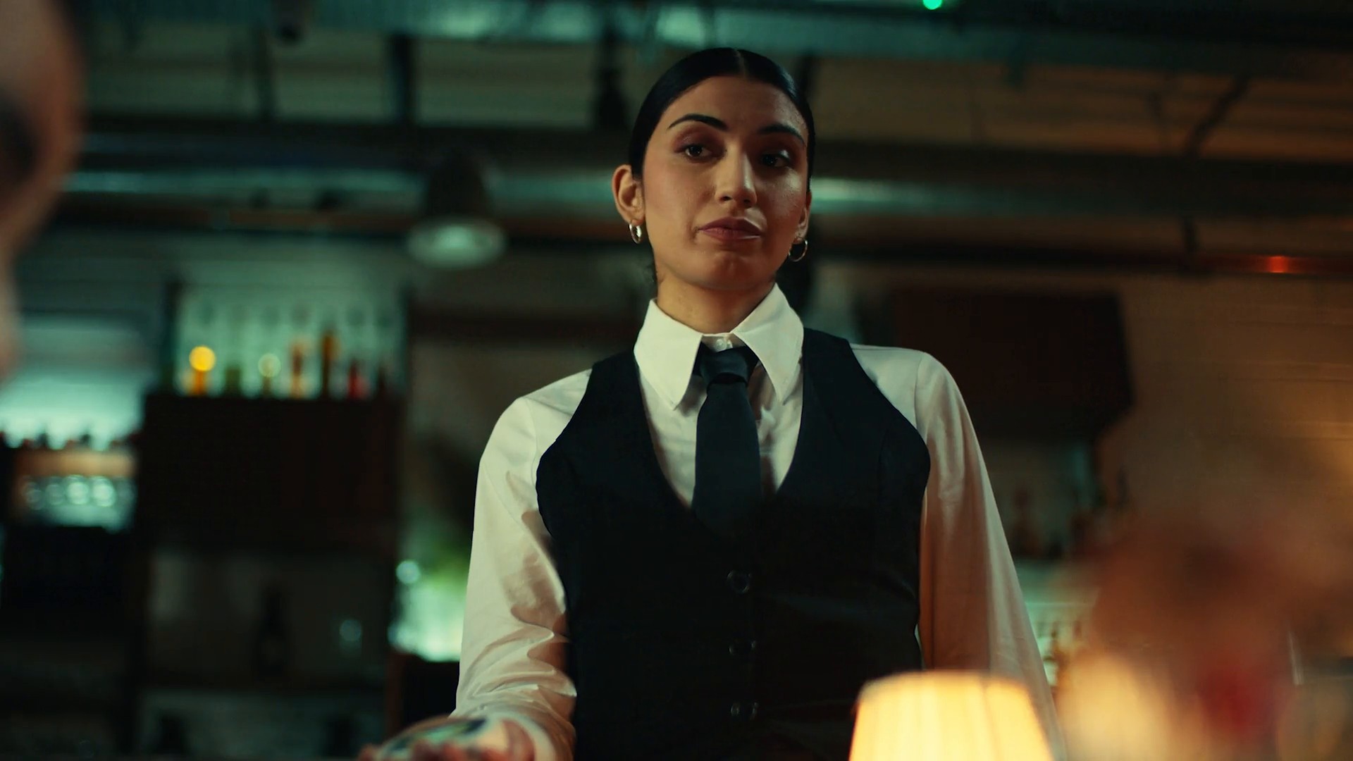 Revolut - All Eyes on Revolut ft. Munya Chawawa (2024) —  shot,  lighting