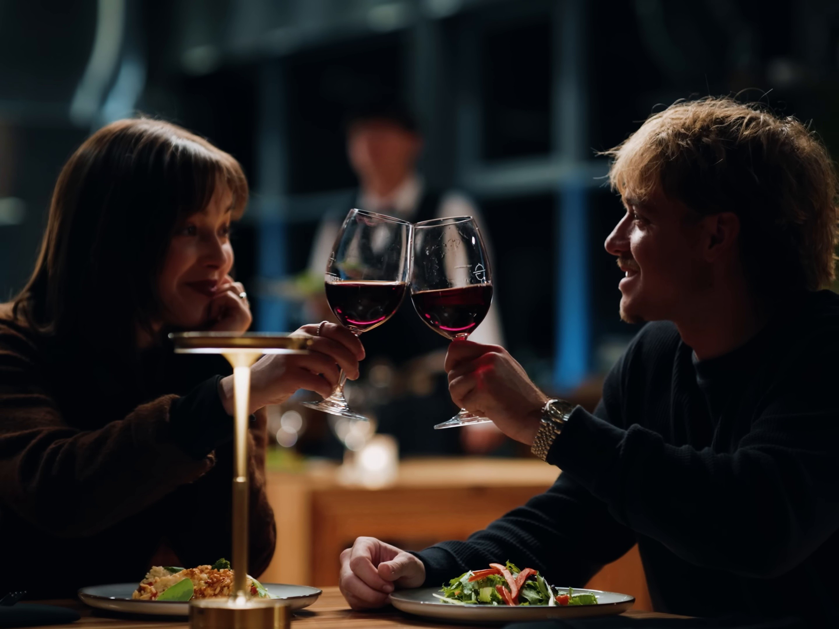 Honnêtement (2025) —  shot,  lighting