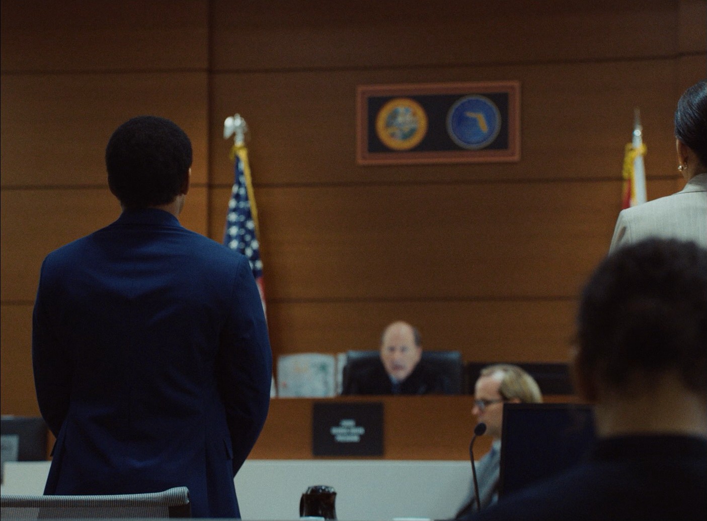 Waves (2019) —  shot,  lighting