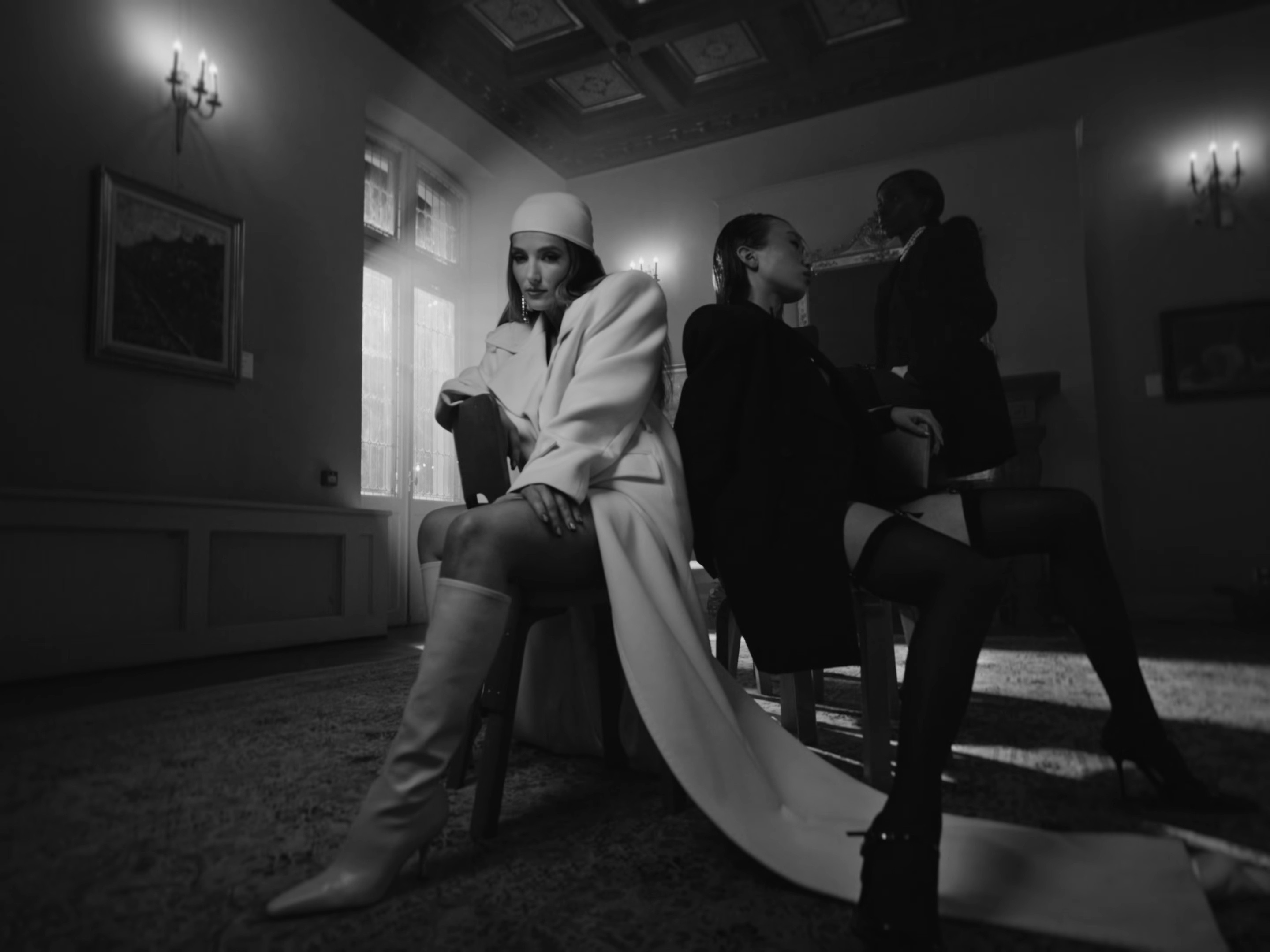 Azucar (2025) —  shot,  lighting