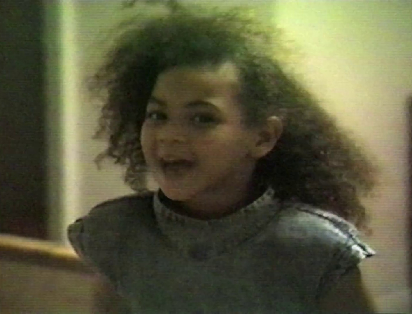 Grown Woman (2014) —  shot,  lighting