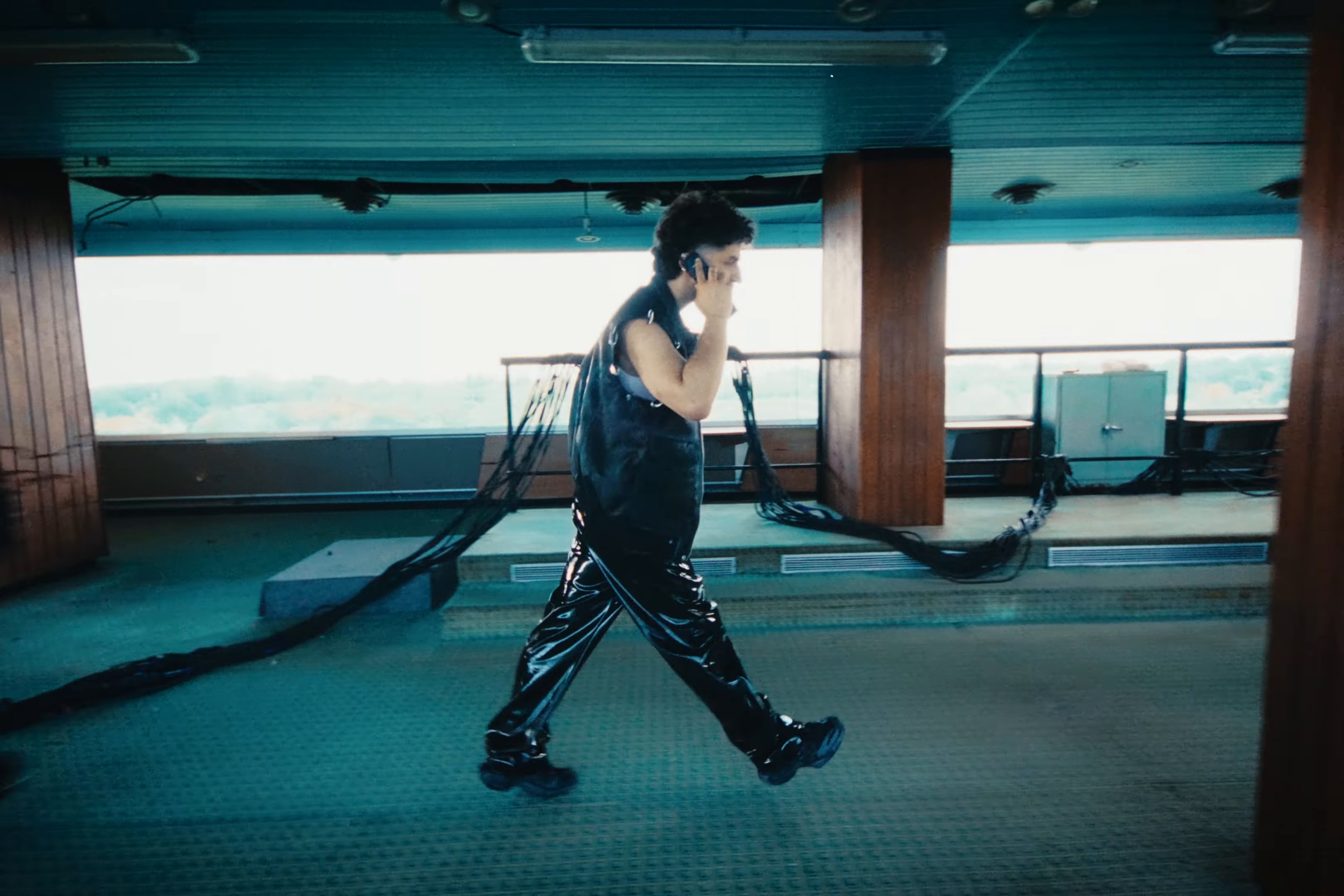 MERRICK (2024) —  shot,  lighting