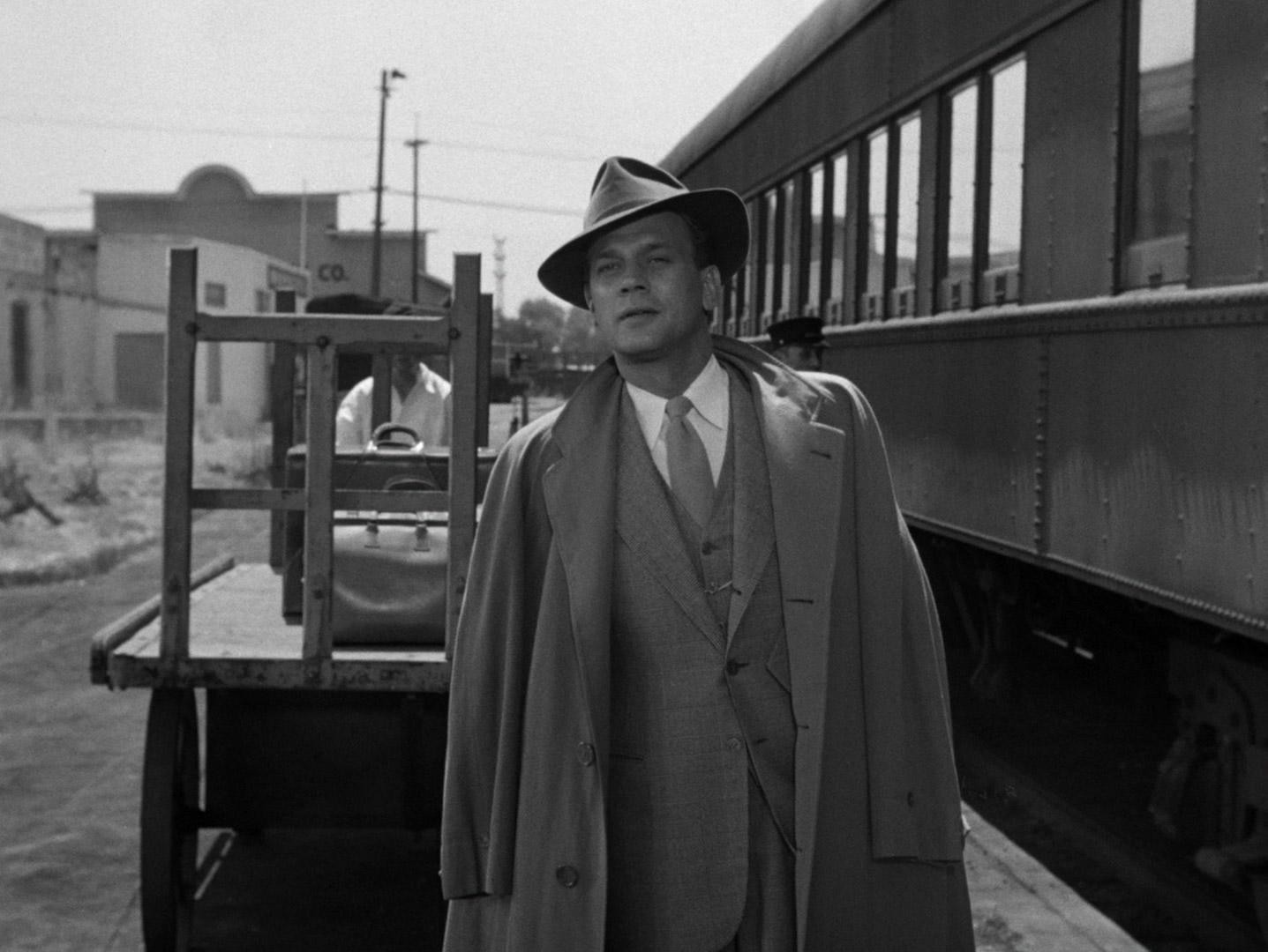 Shadow of a Doubt (1943) —  shot,  lighting