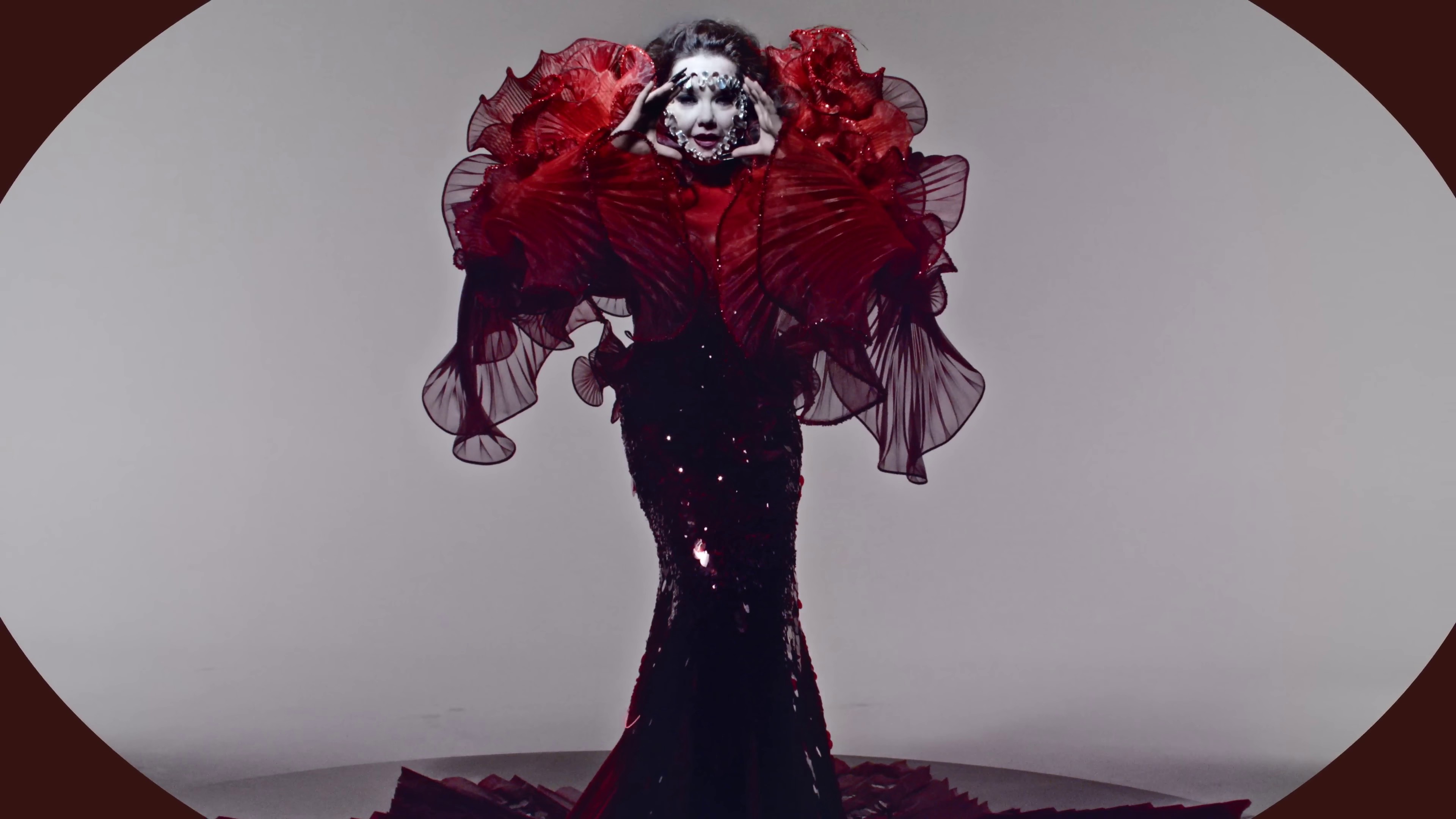 ovule (2022) —  shot,  lighting