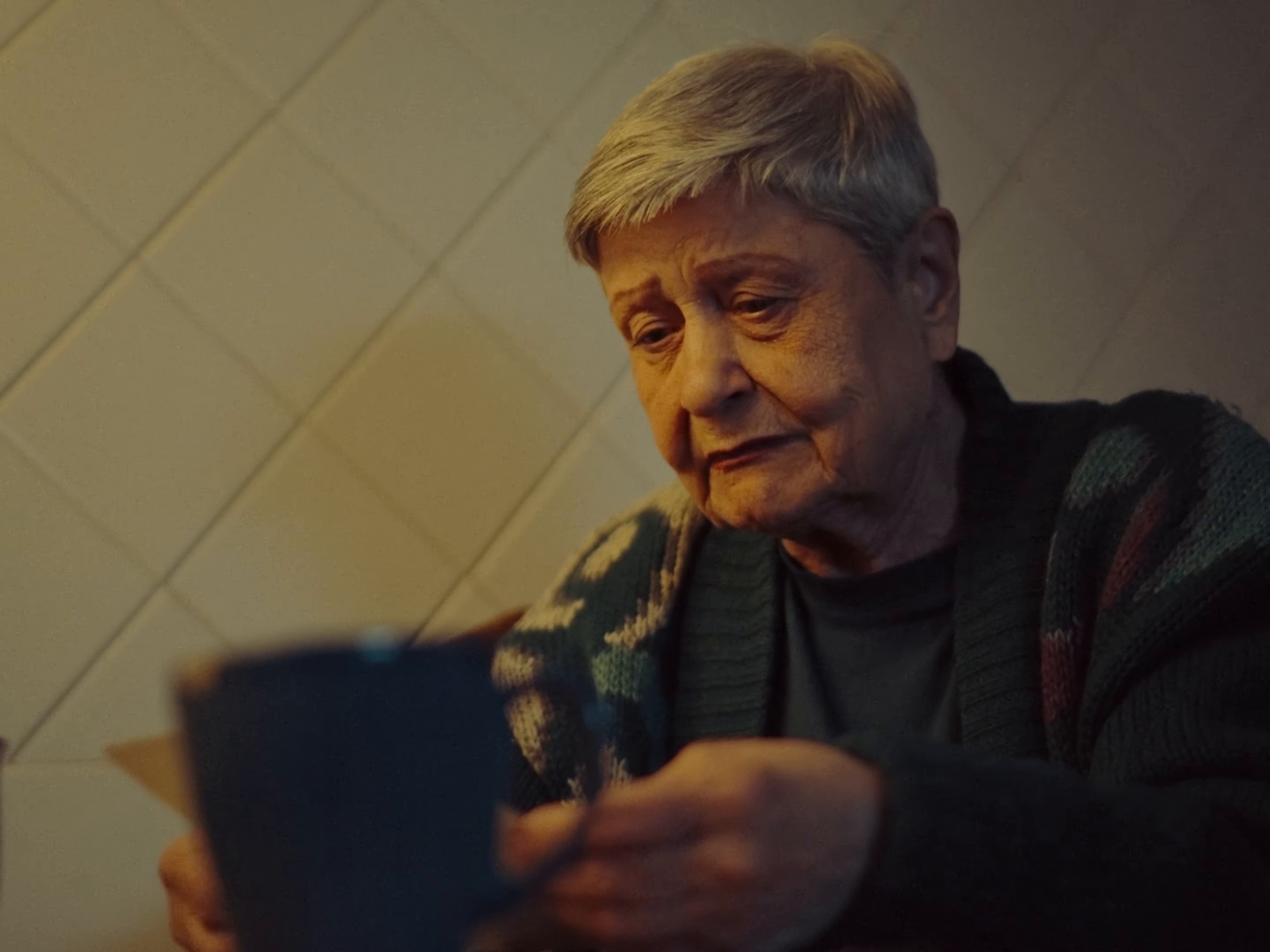 Vdykh Vydykh (2025) —  shot,  lighting