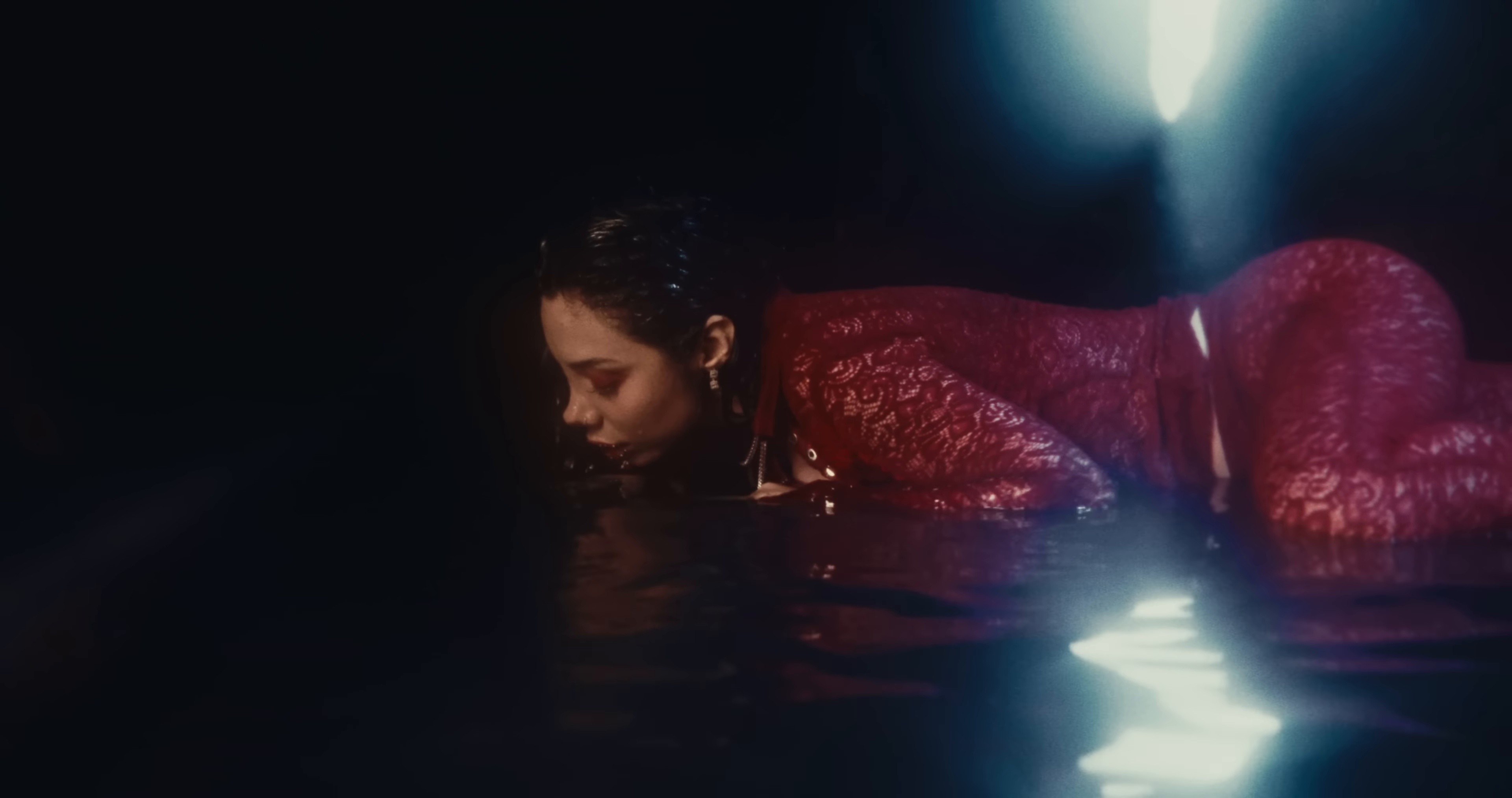 Alma Rota (2025) —  shot,  lighting