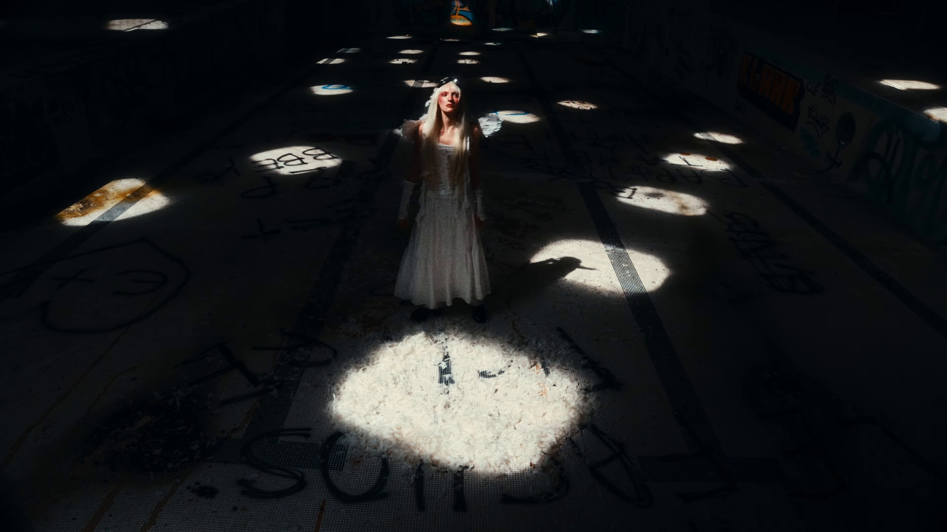 HeartAttack (2025) —  shot,  lighting