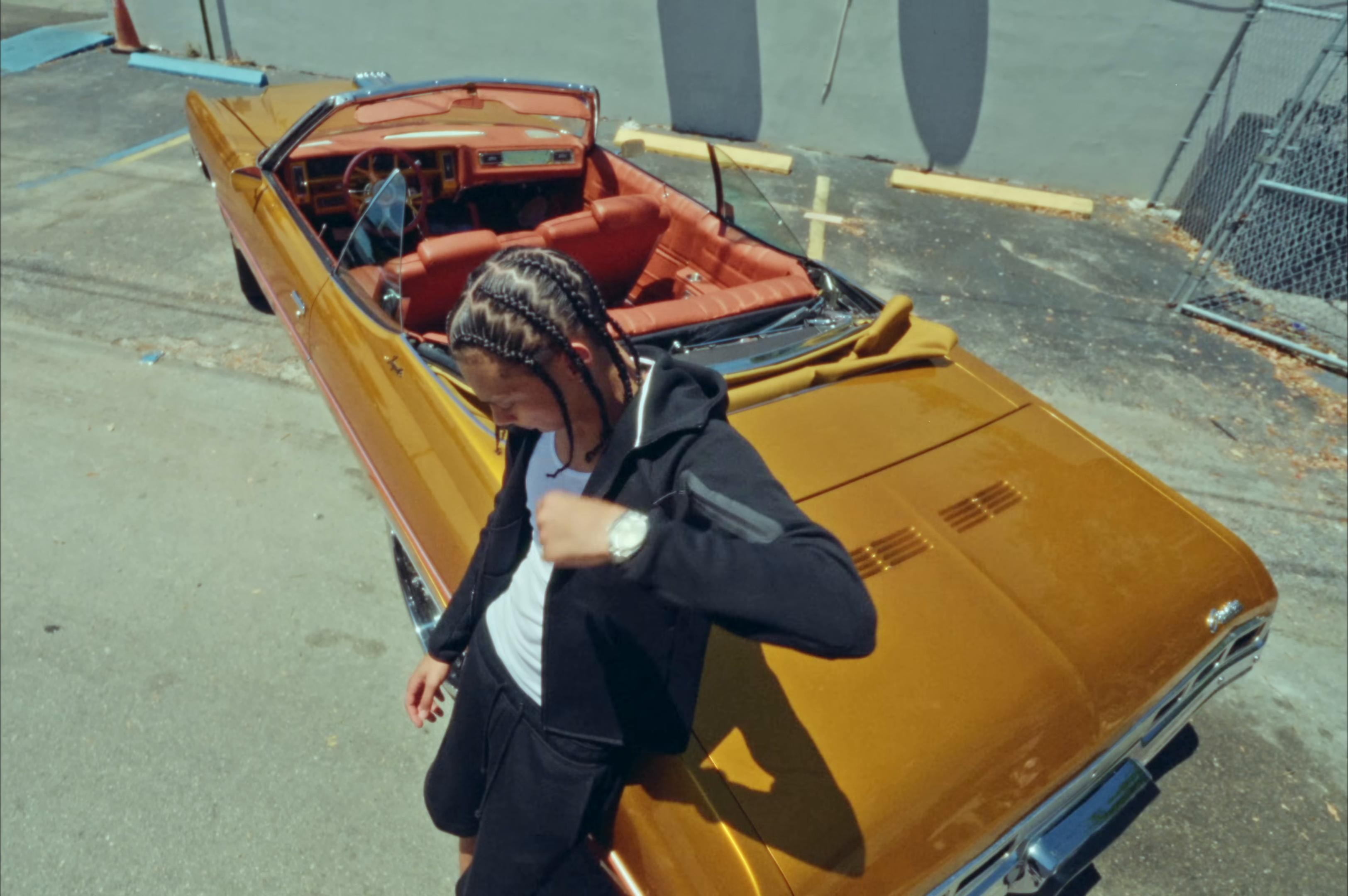 Money Maker  (2025) —  shot,  lighting