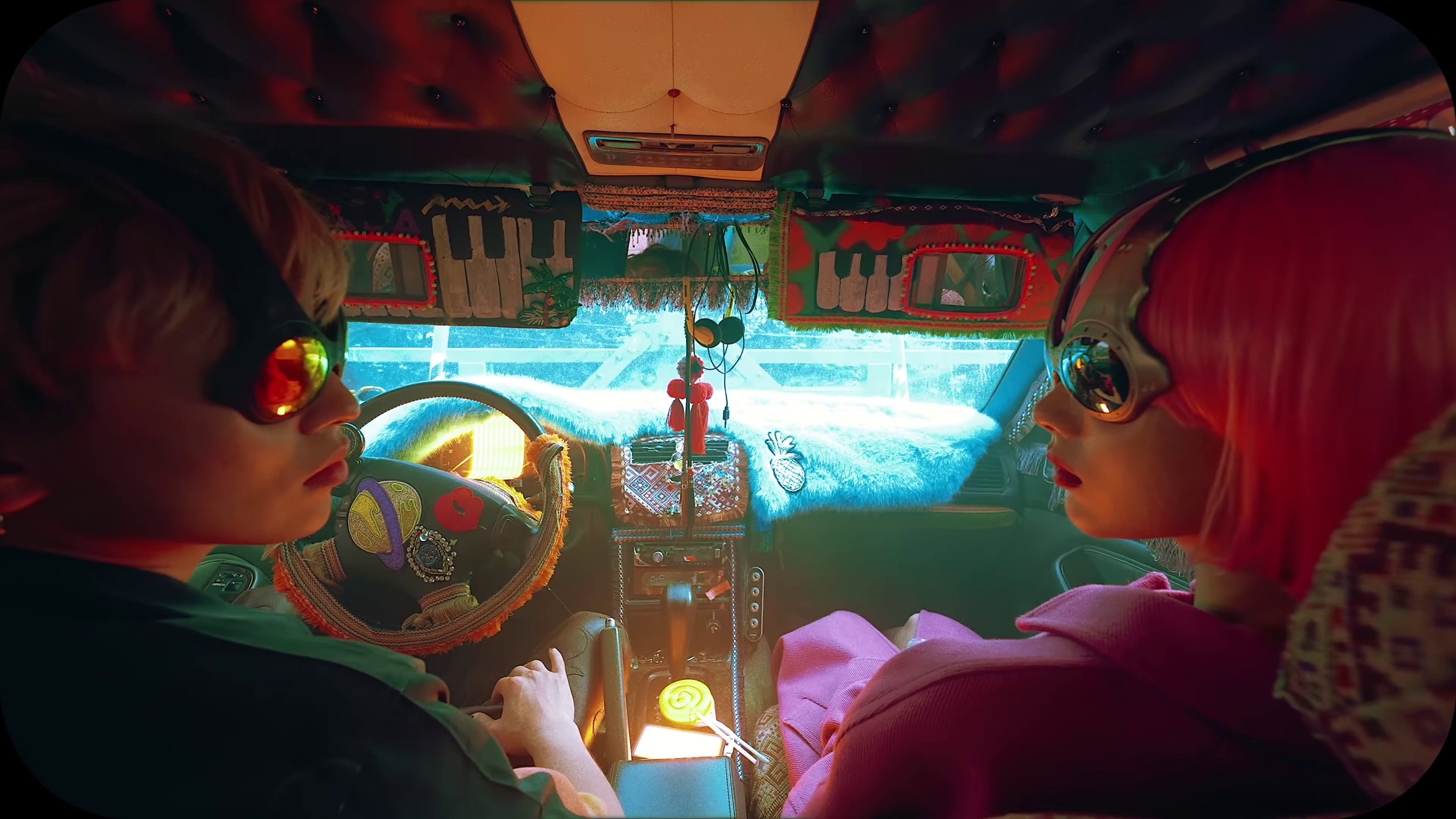 Yellow Cab (2021) —  shot,  lighting