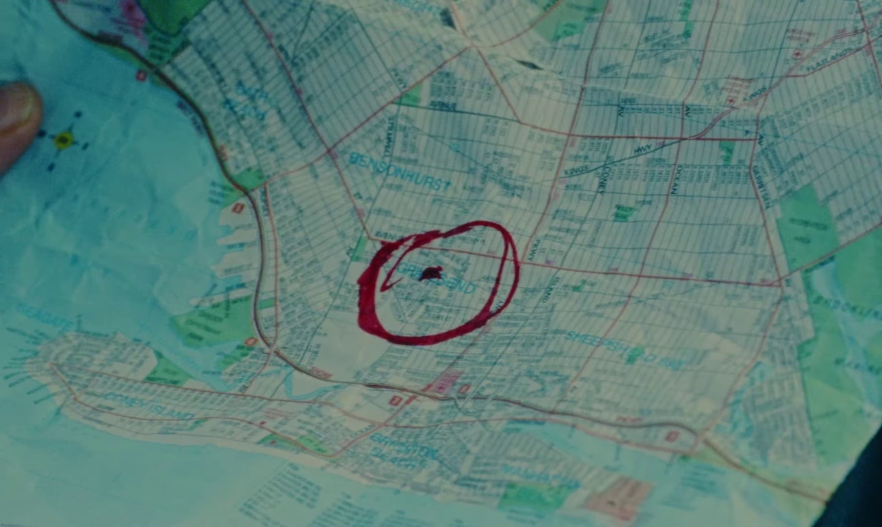 Fonyuns (2022) —  shot,  lighting