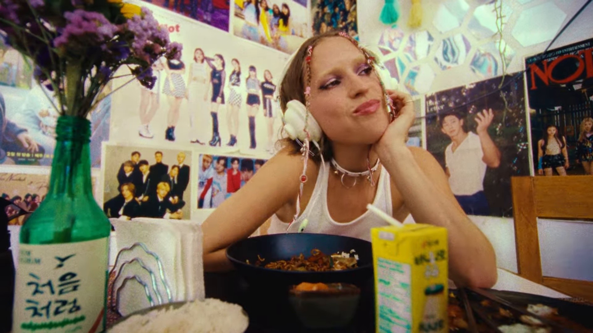 LONELY HEARTS (2024) —  shot,  lighting