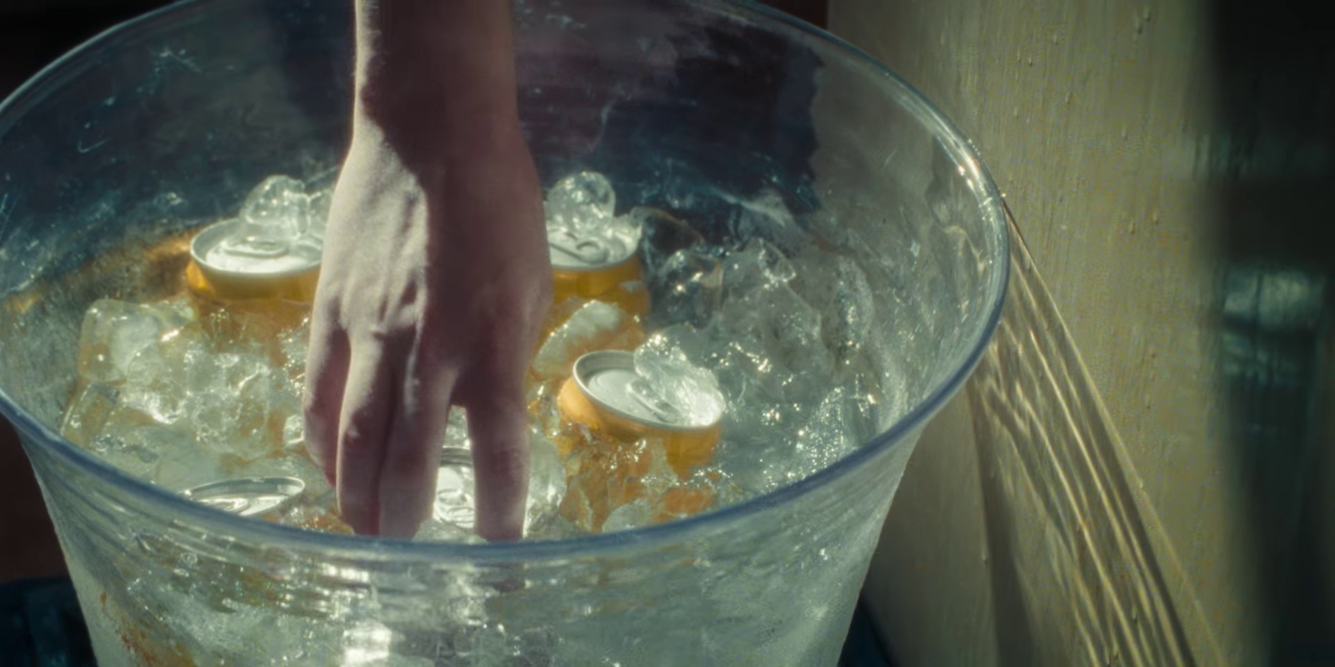 Mon Cheri (2021) —  shot,  lighting