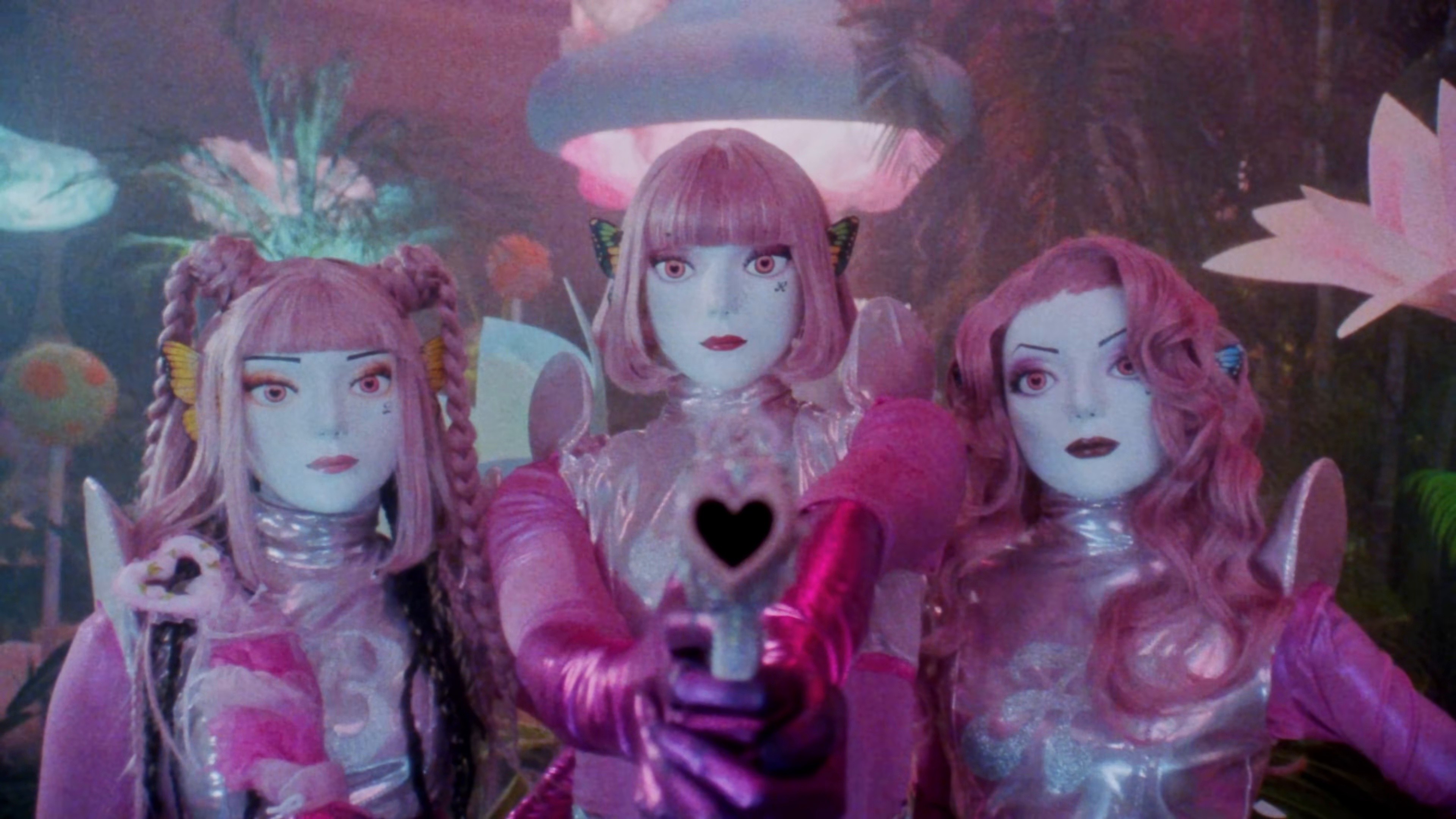 3XL (2026) —  shot,  lighting