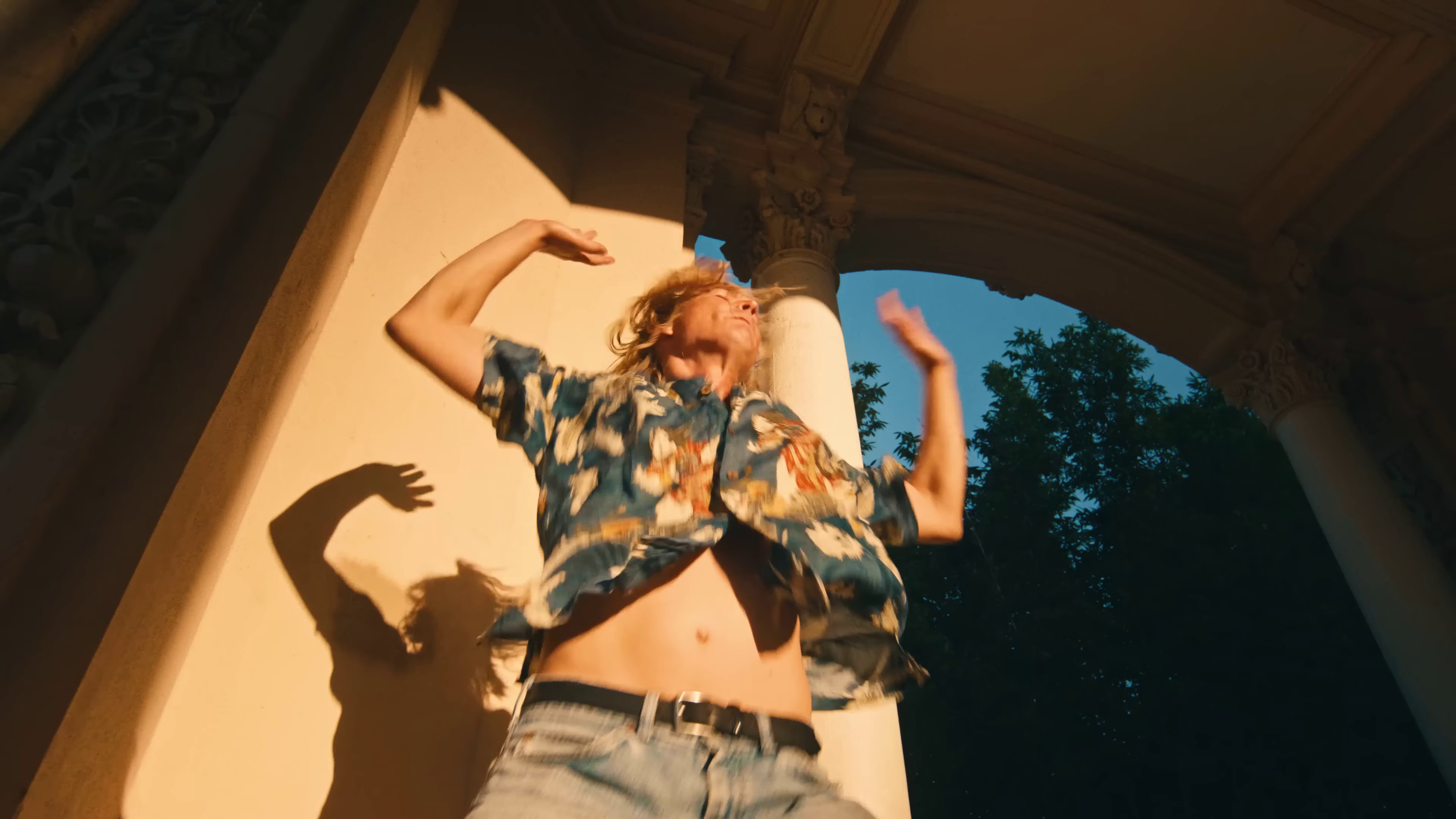 Big Trouble (2023) —  shot,  lighting