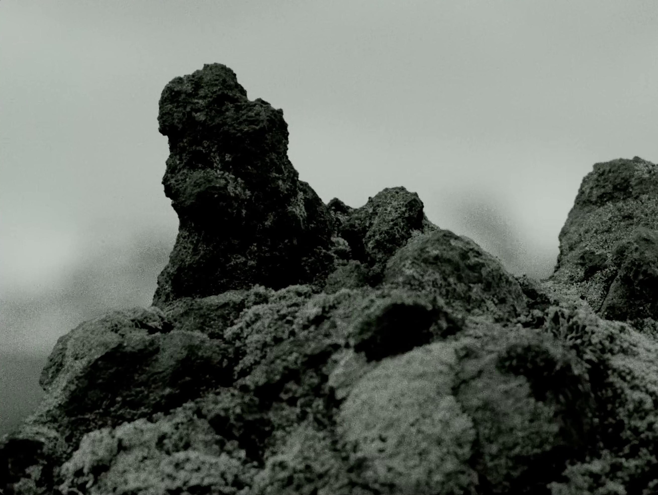 Eydís Evensen (2025) —  shot,  lighting