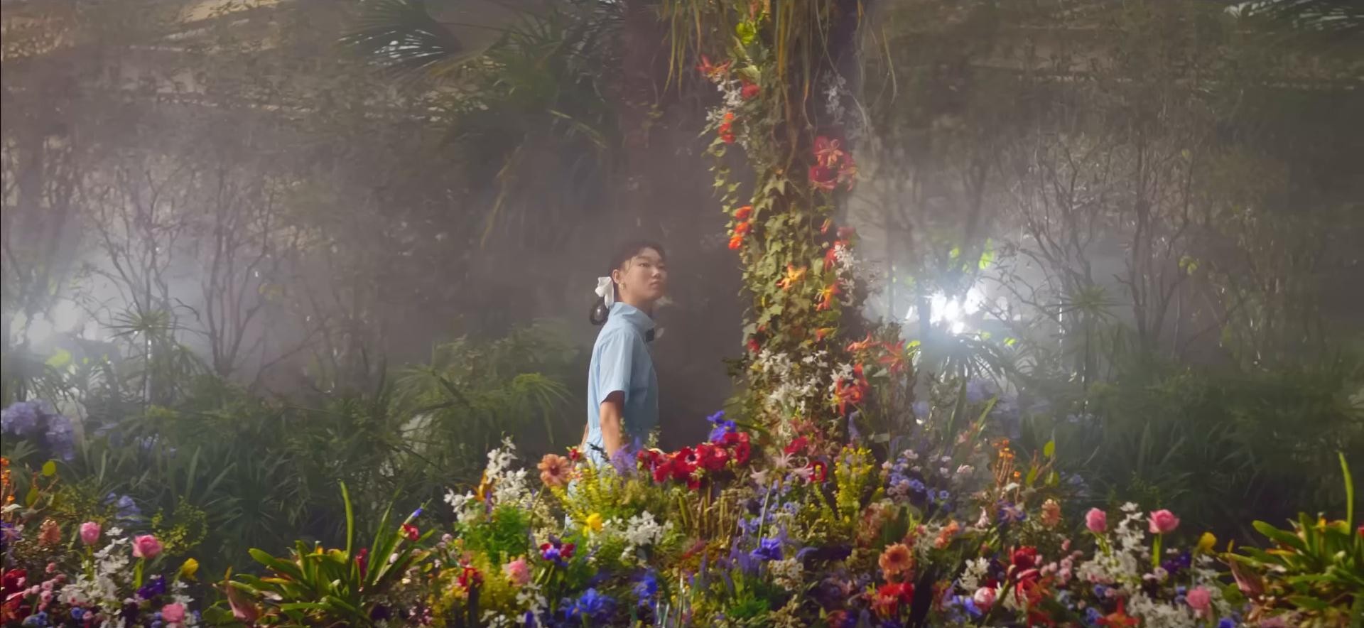 디아도라 23SS 배윤영 브랜드 필름(diadora x Mulan Bae) (2023) —  shot,  lighting