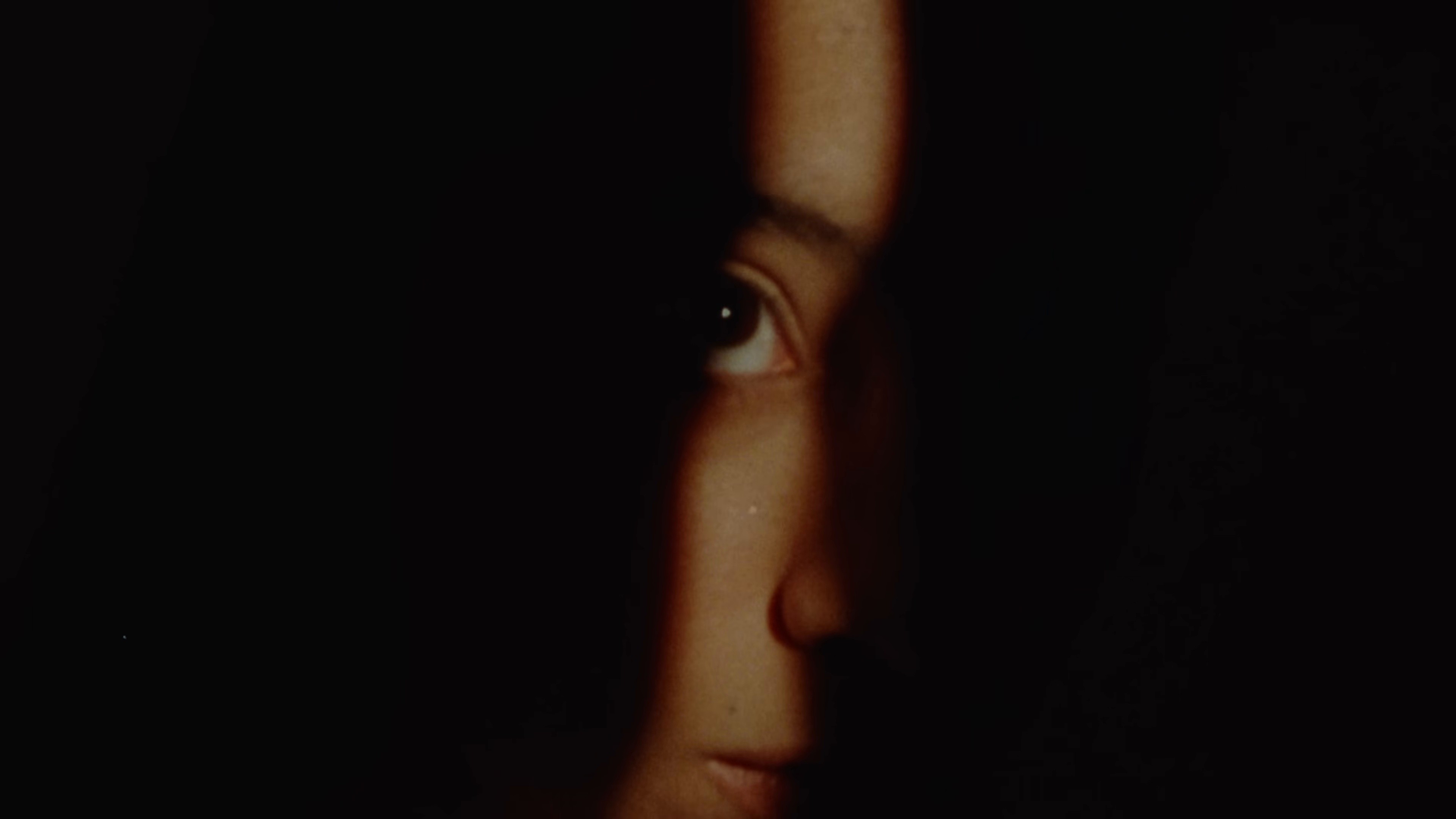 nube gris (2024) —  shot,  lighting