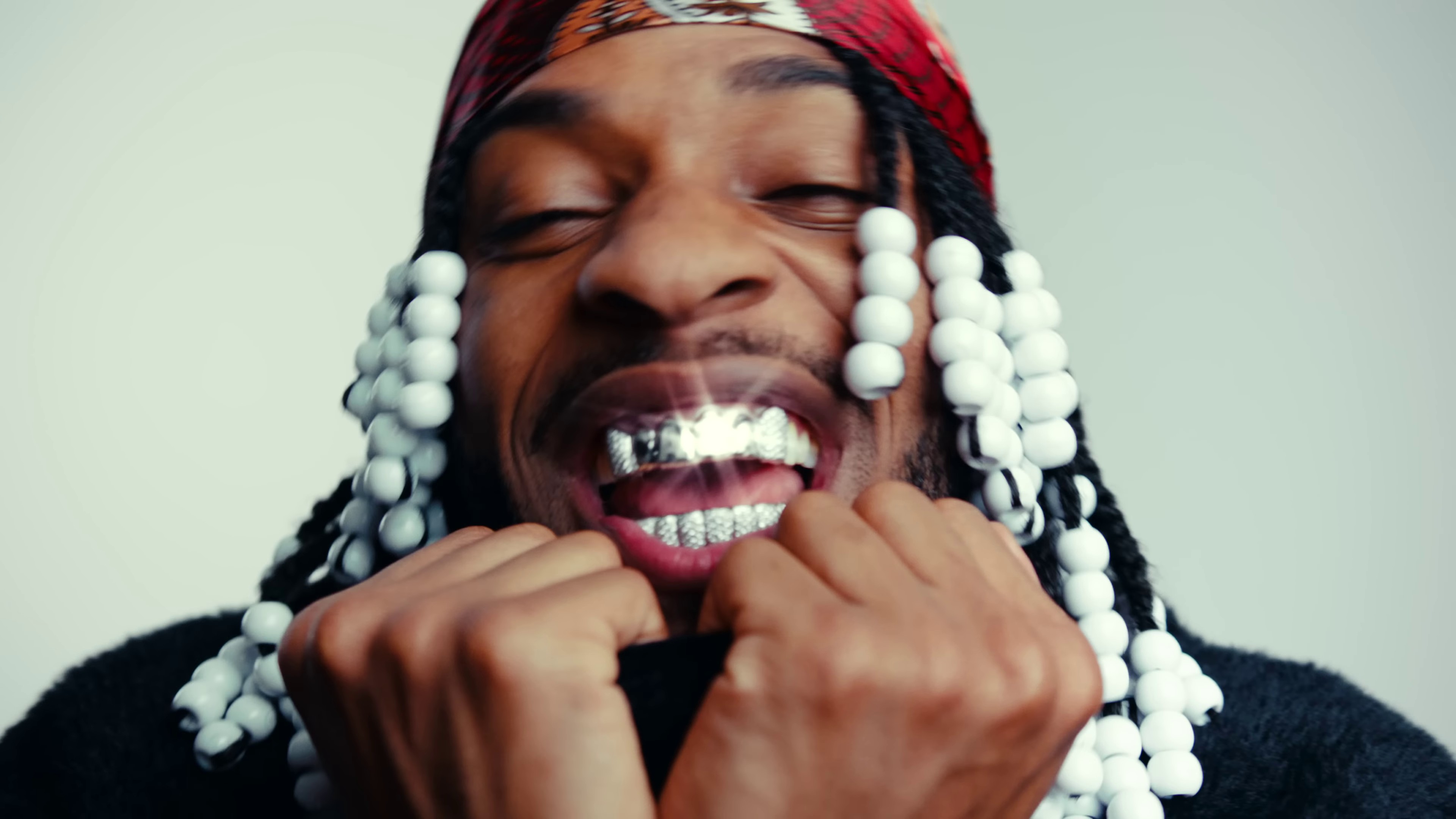 SILVER TOOTH (2023) —  shot,  lighting