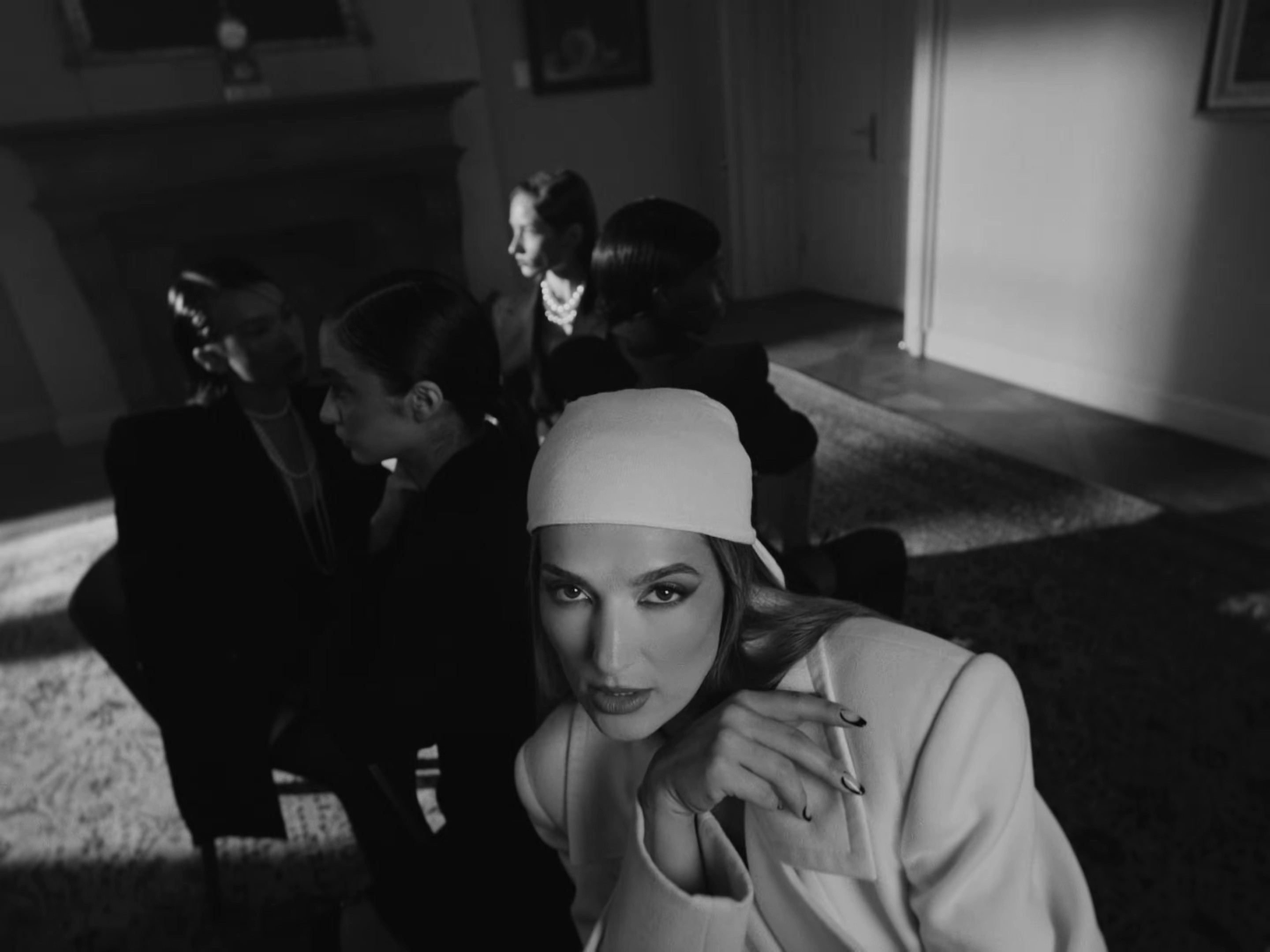 Azucar (2025) —  shot,  lighting