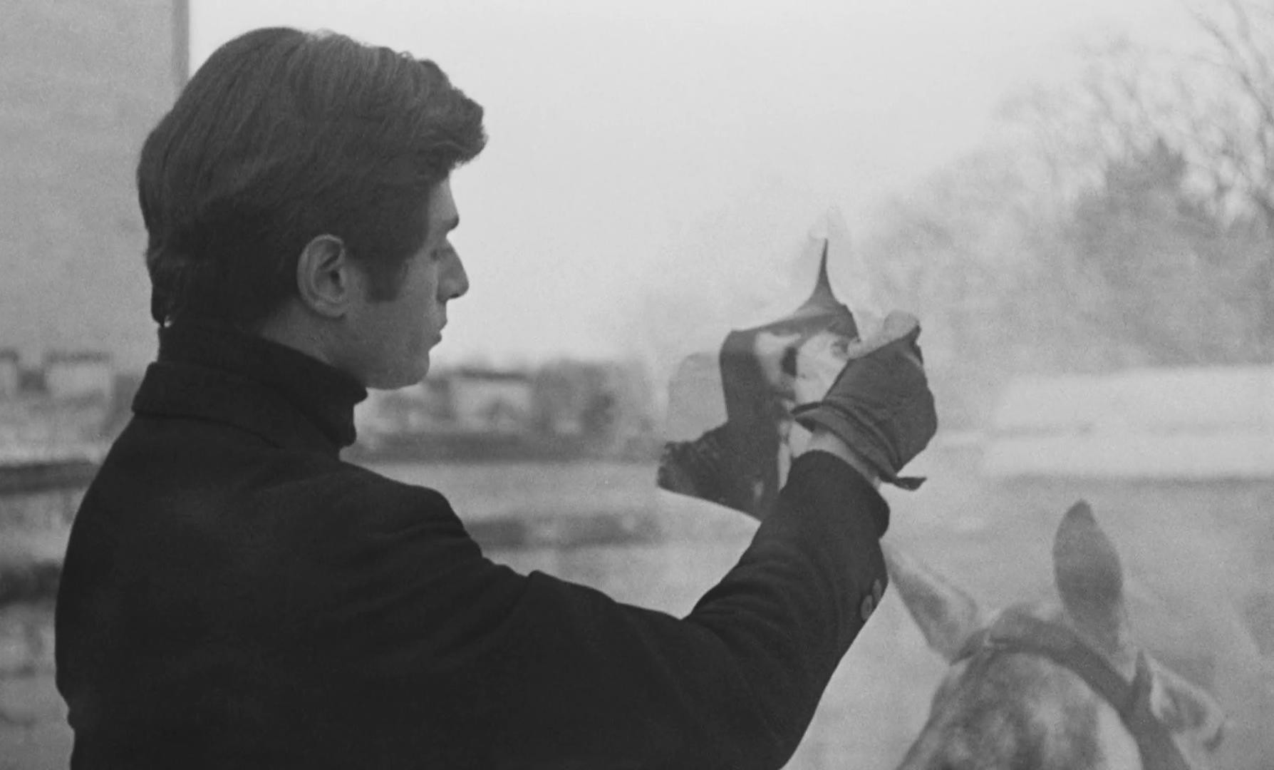 Who Are You, Polly Maggoo? (1966) —  shot,  lighting