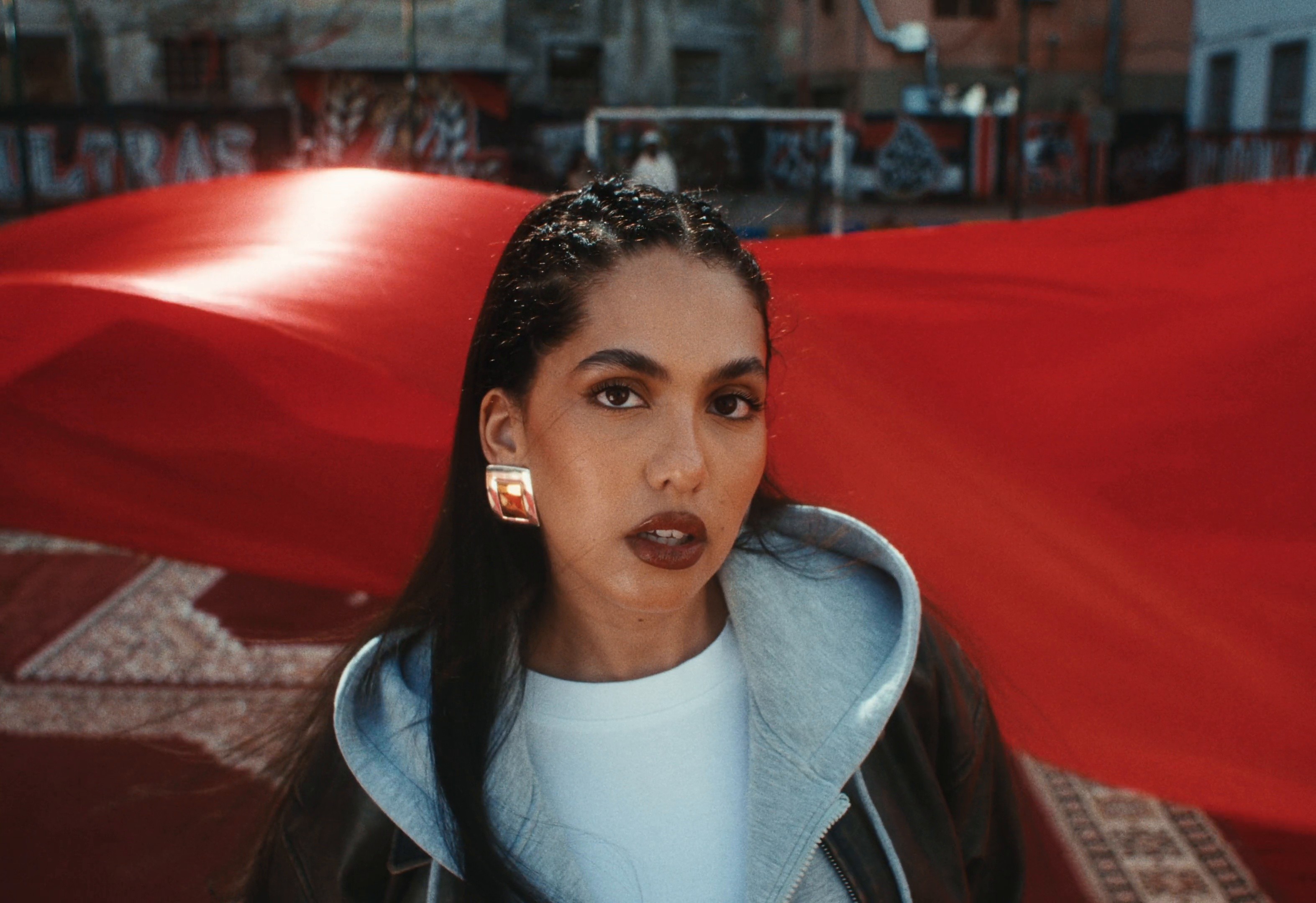 CARTA ROUGE (2025) —  shot,  lighting