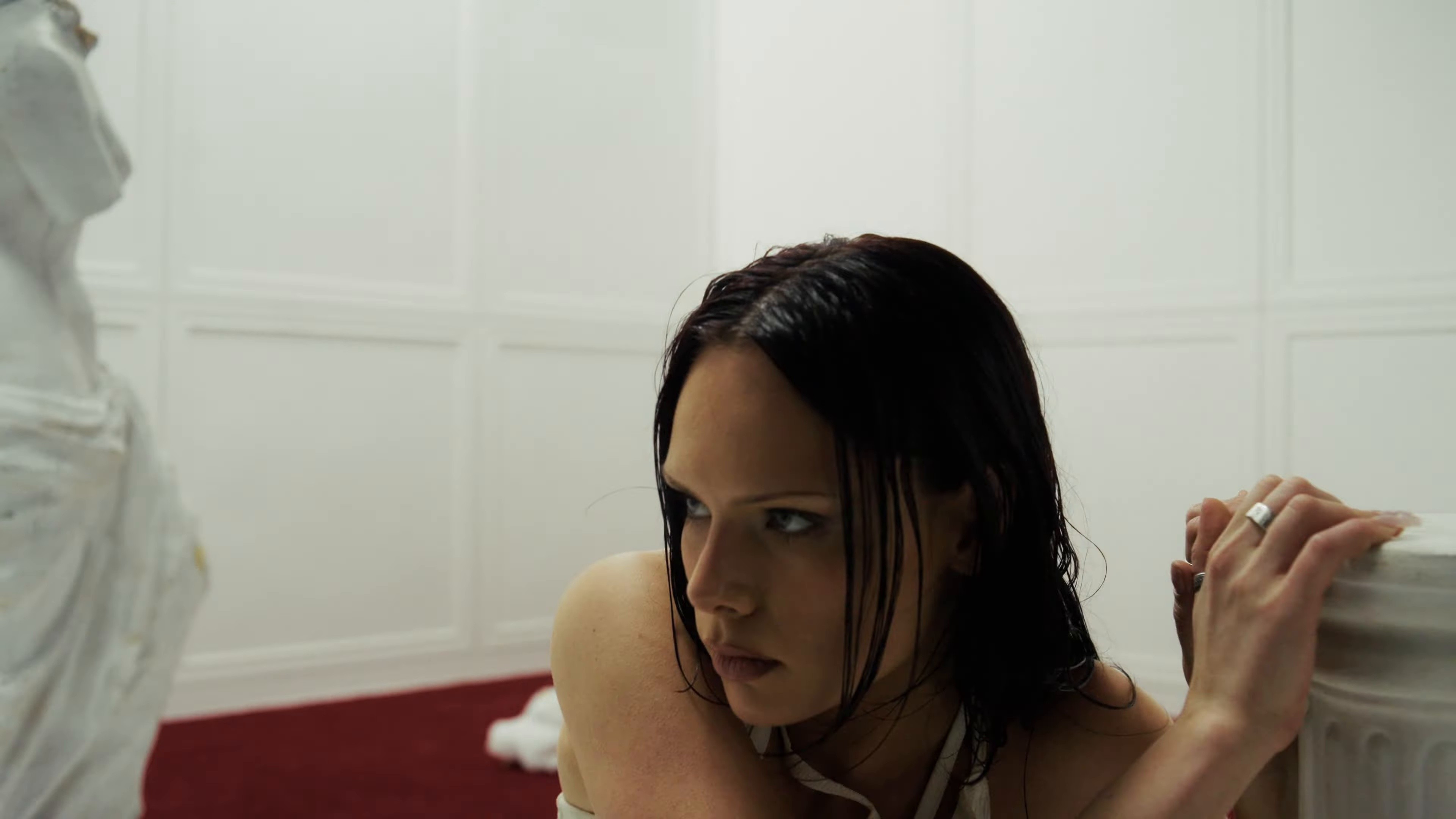 LOMELAVAL (2026) —  shot,  lighting