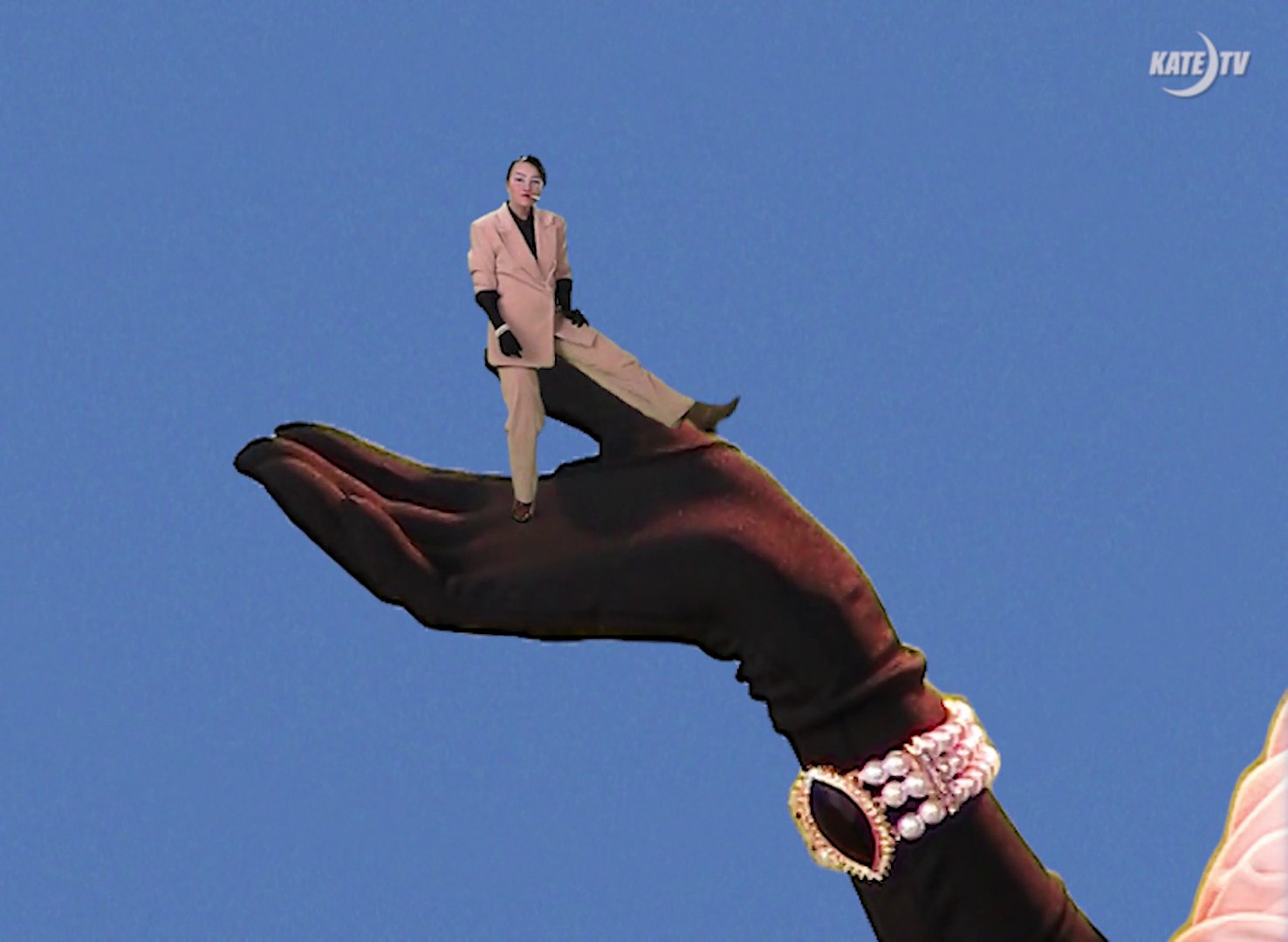 Plans (2020) —  shot,  lighting