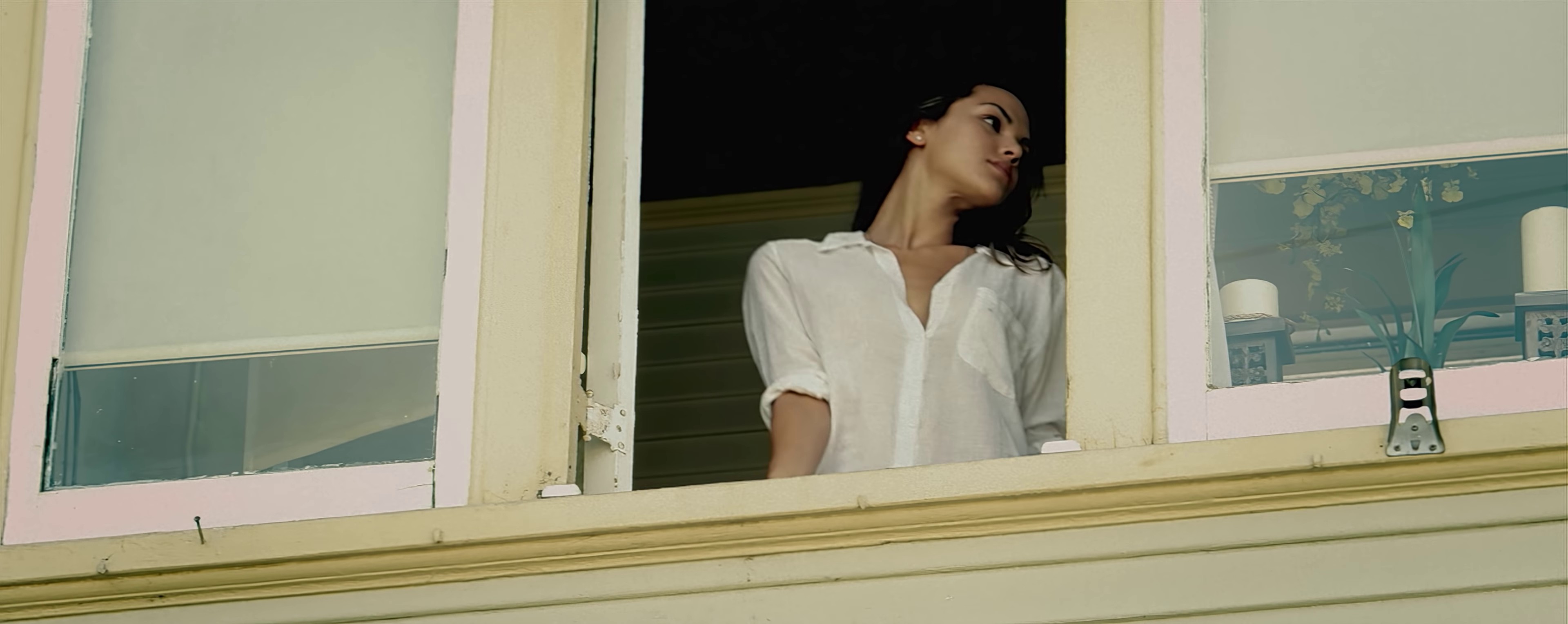 Grenade  (2010) —  shot,  lighting