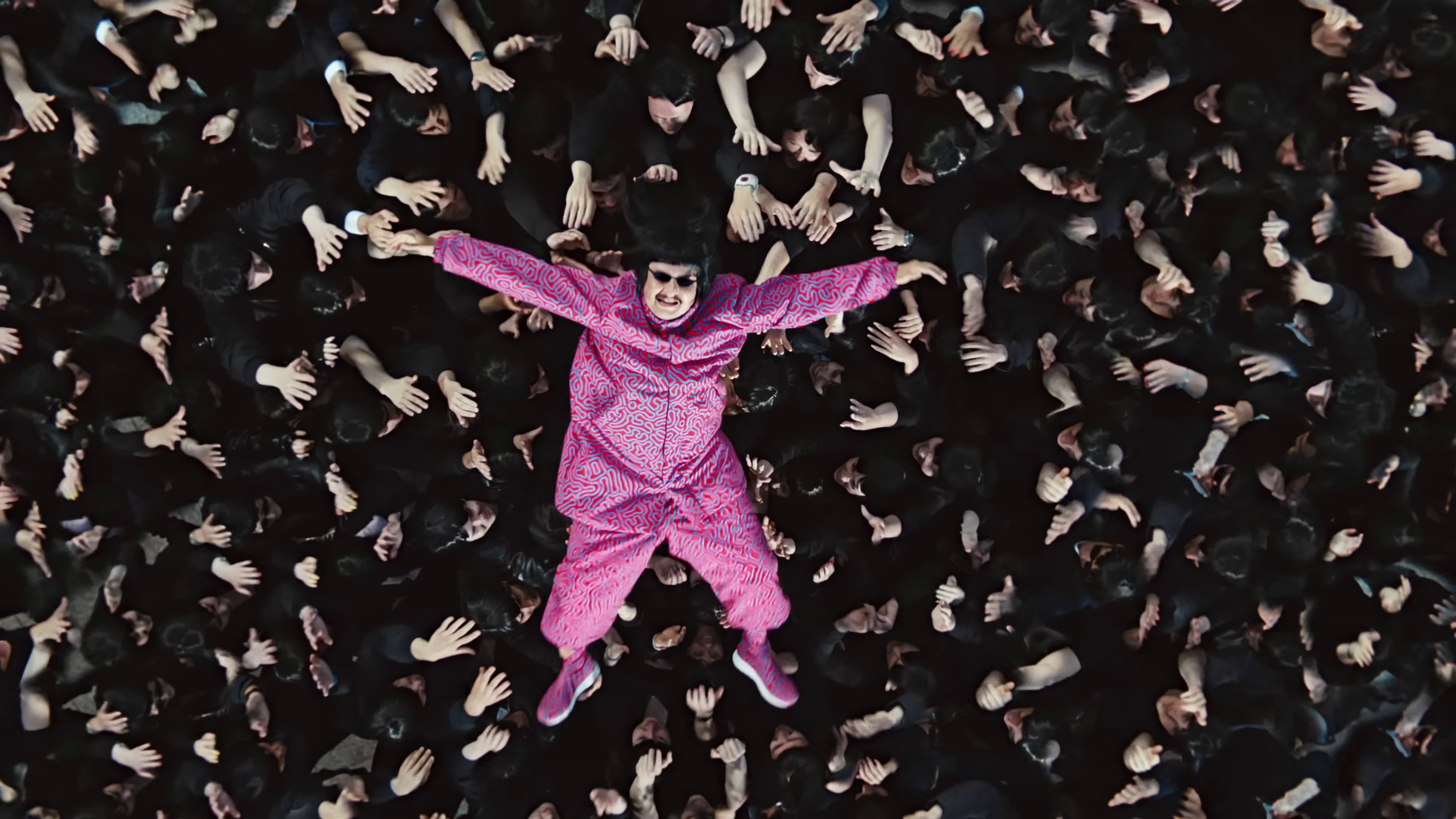 Bounce  (2023) —  shot,  lighting