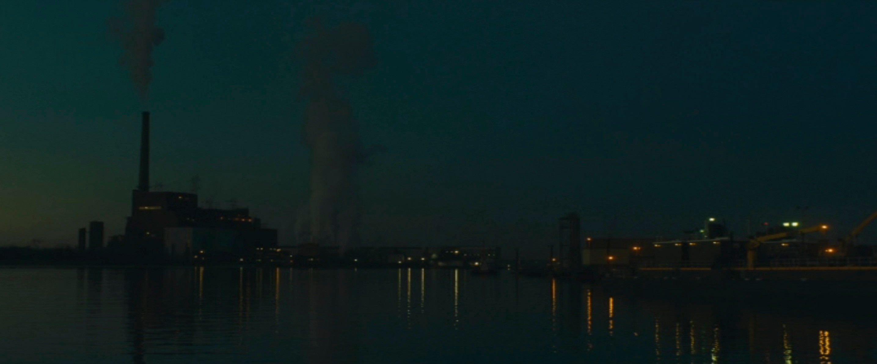 A Most Violent Year (2014) —  shot,  lighting