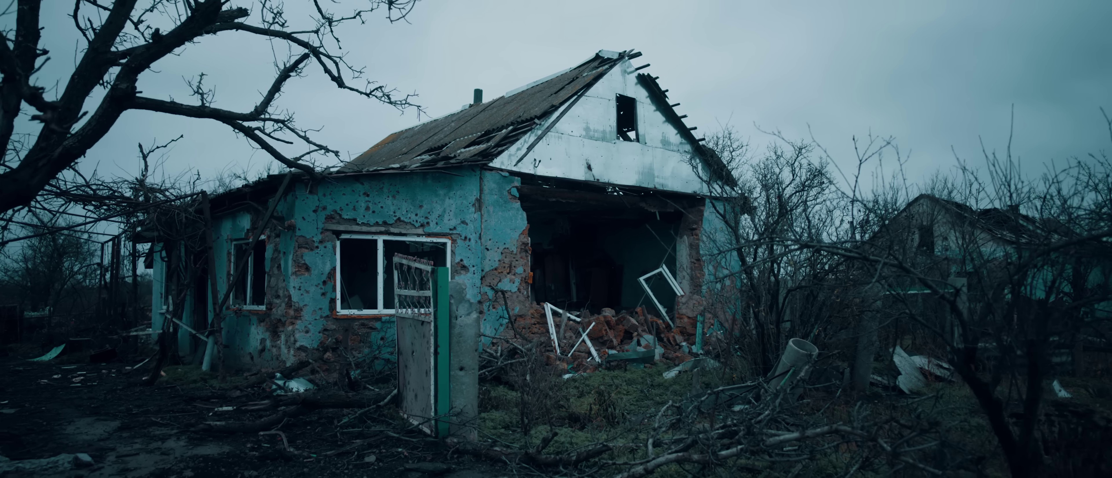Crushed (2023) —  shot,  lighting
