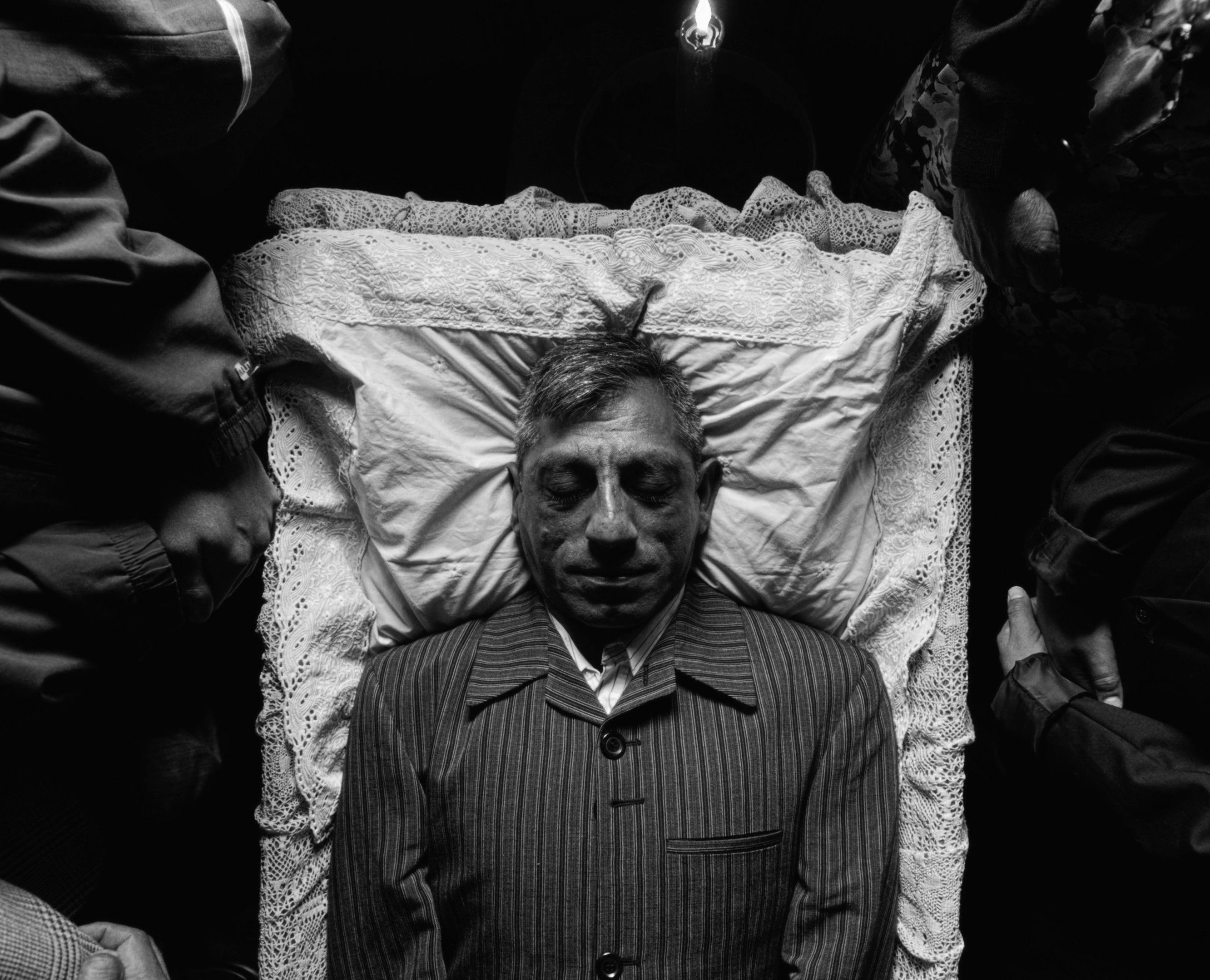 Wonderful Time (2022) —  shot,  lighting