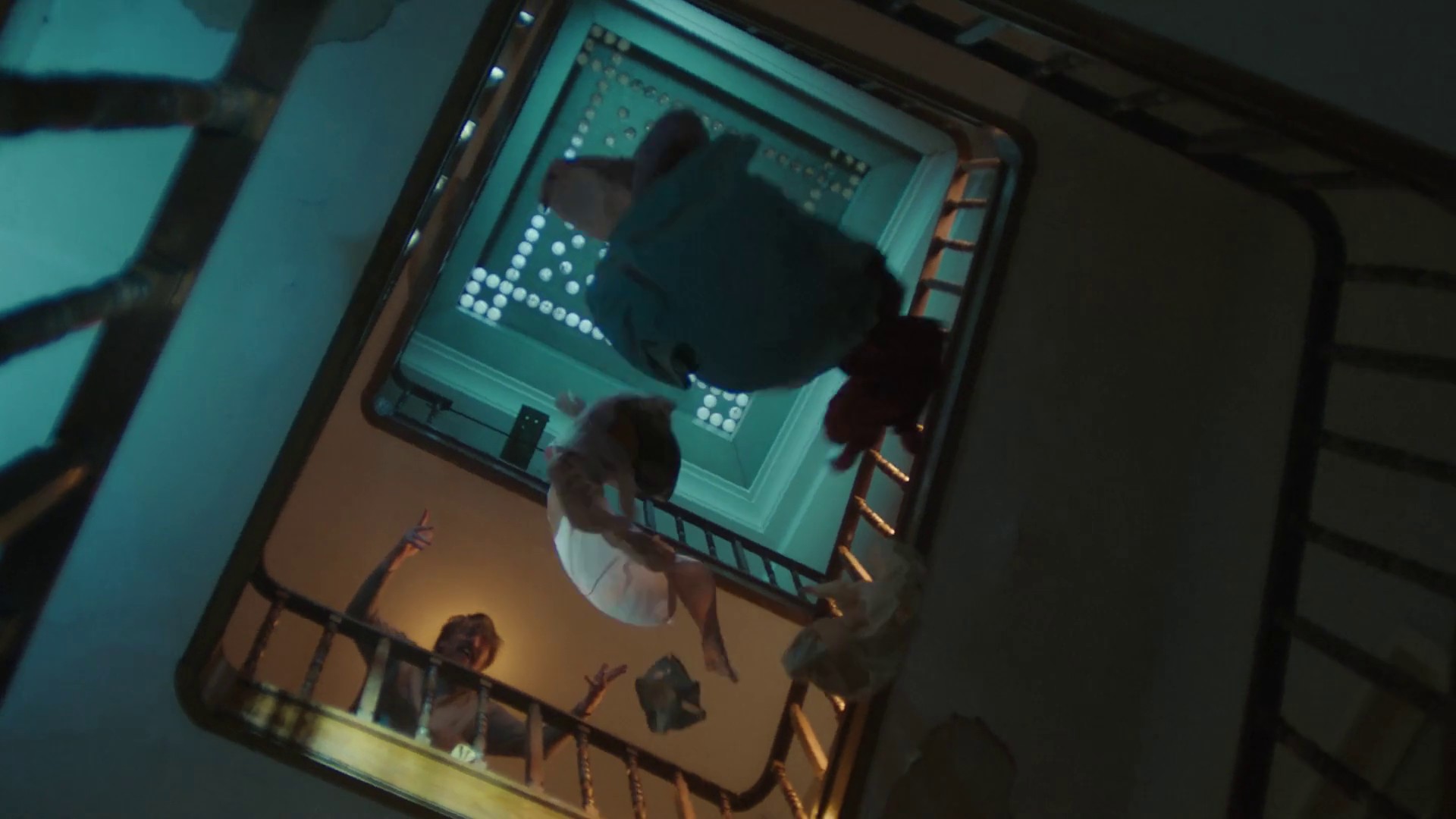 MARTIN WERNER: BNP Paribas Fortis (2023) —  shot,  lighting