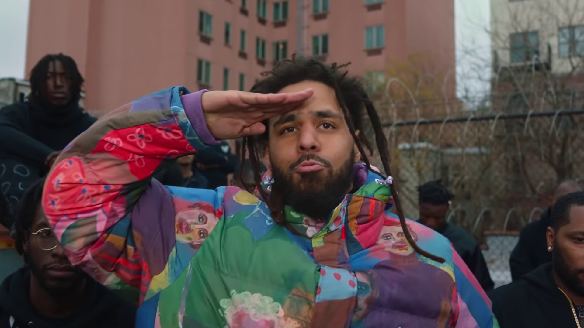 a m a r i (2021) —  shot,  lighting