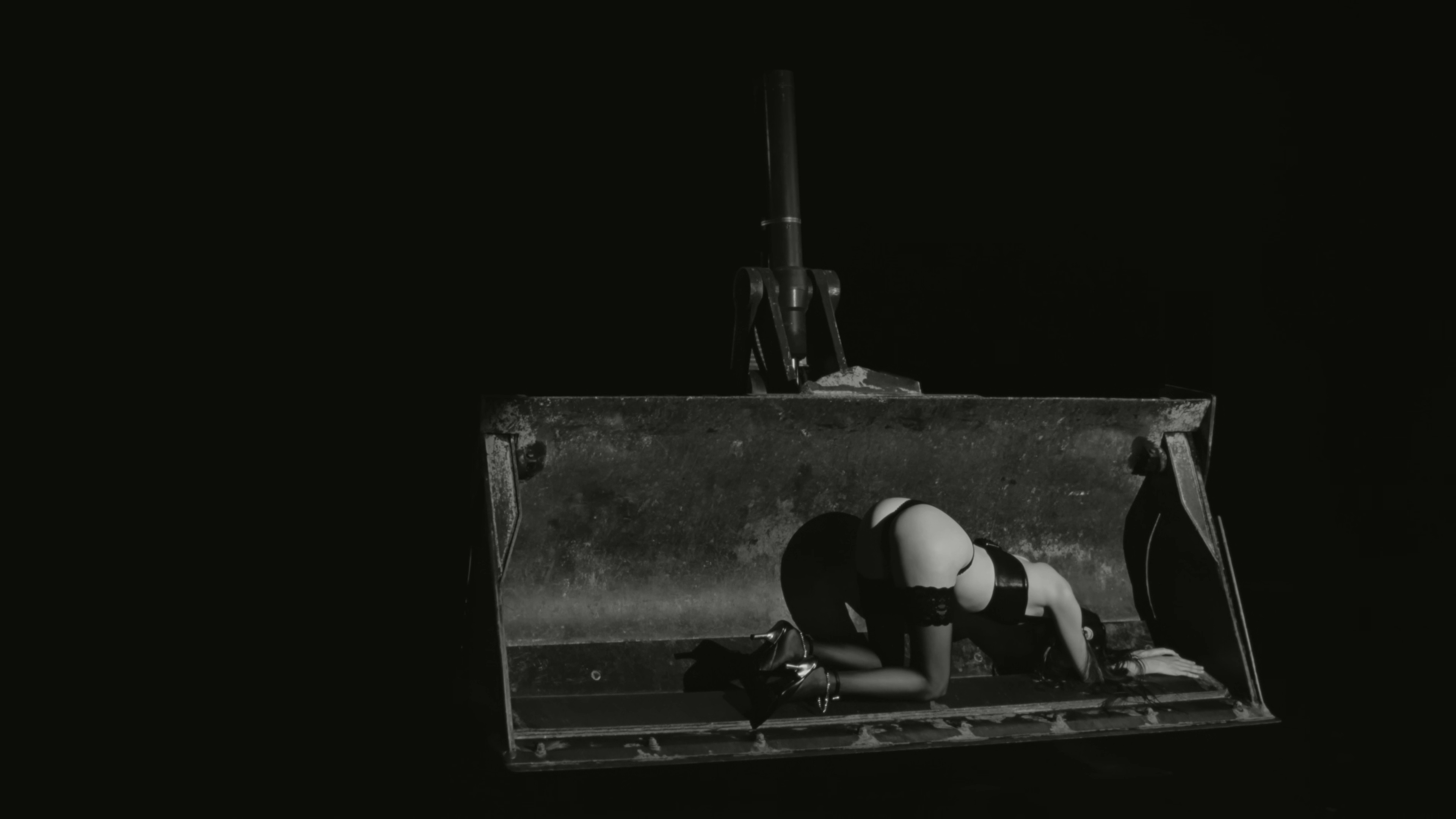 LOST MY DOG (2025) —  shot,  lighting