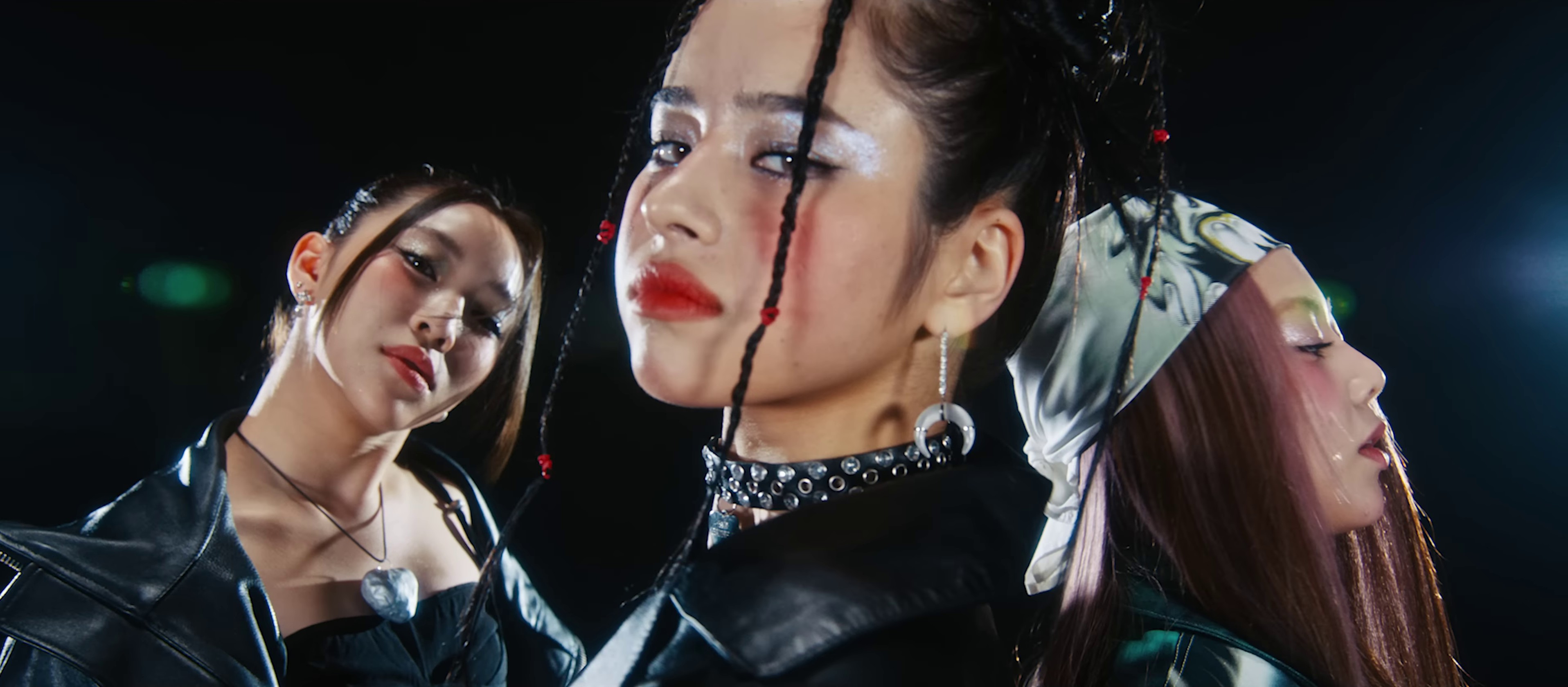 Shooting Star (2023) —  shot,  lighting