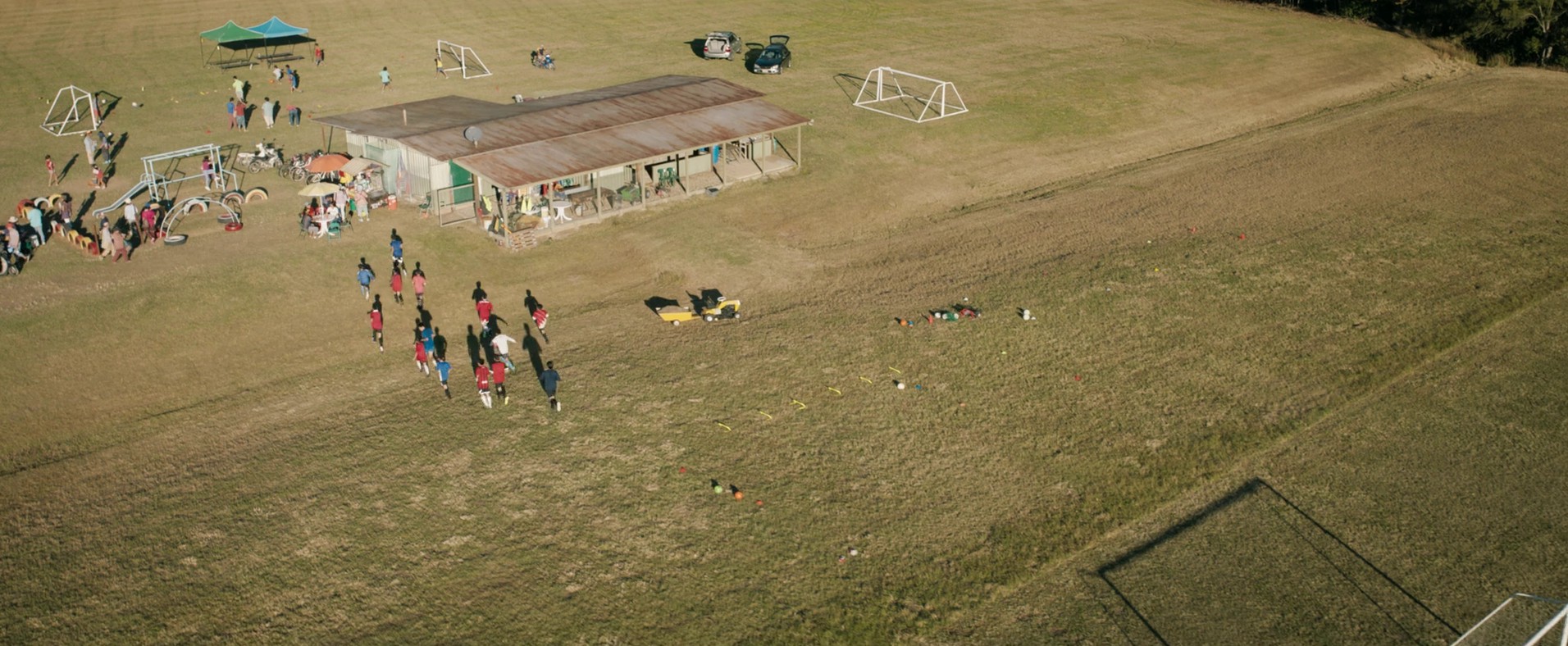 Thirteen Lives (2022) —  shot,  lighting