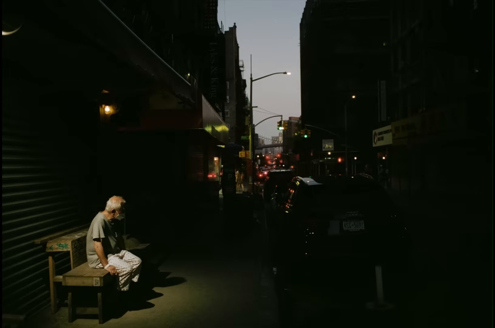 Lonely City (2025) —  shot,  lighting