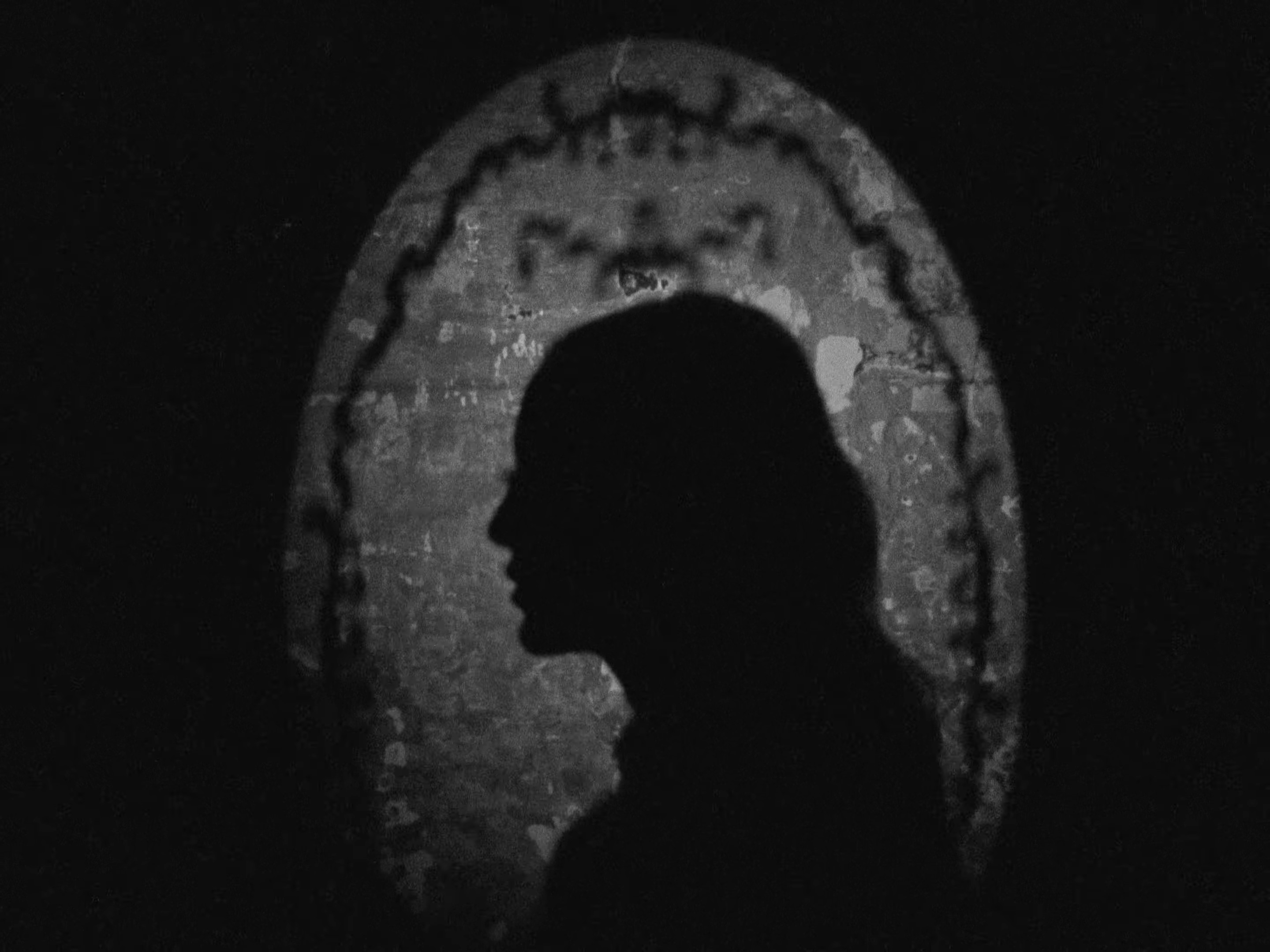 Nini (2024) —  shot,  lighting