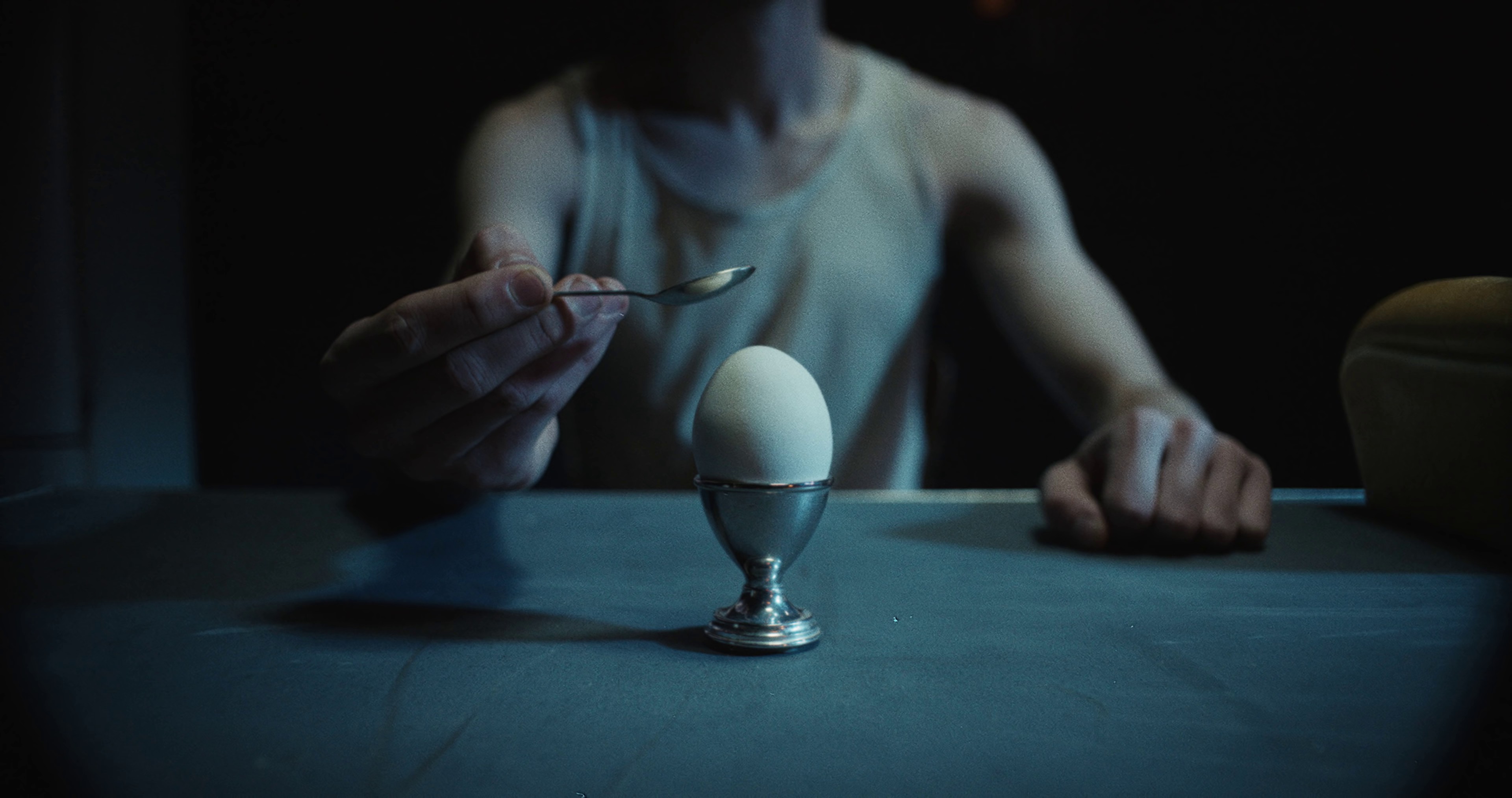 Fauteuil lit (2021) —  shot,  lighting