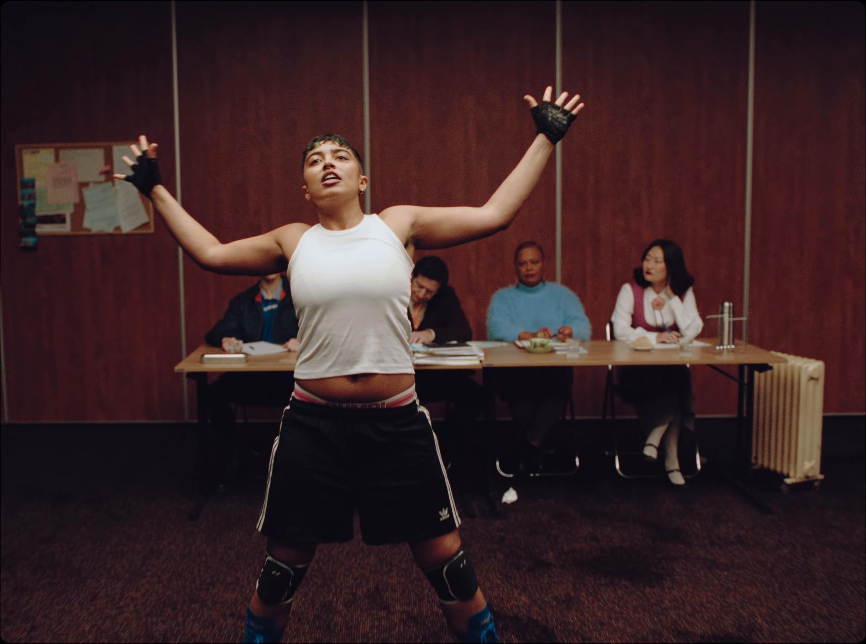 BIEN MÉRITÉ (2025) —  shot,  lighting