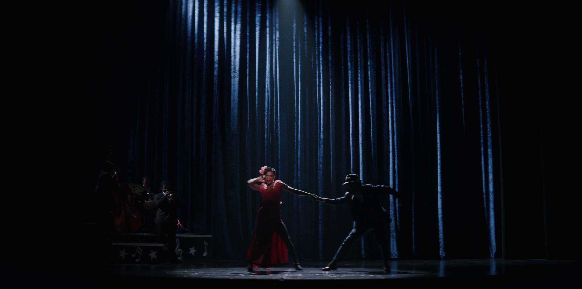 Karen and Benji (2021) —  shot,  lighting