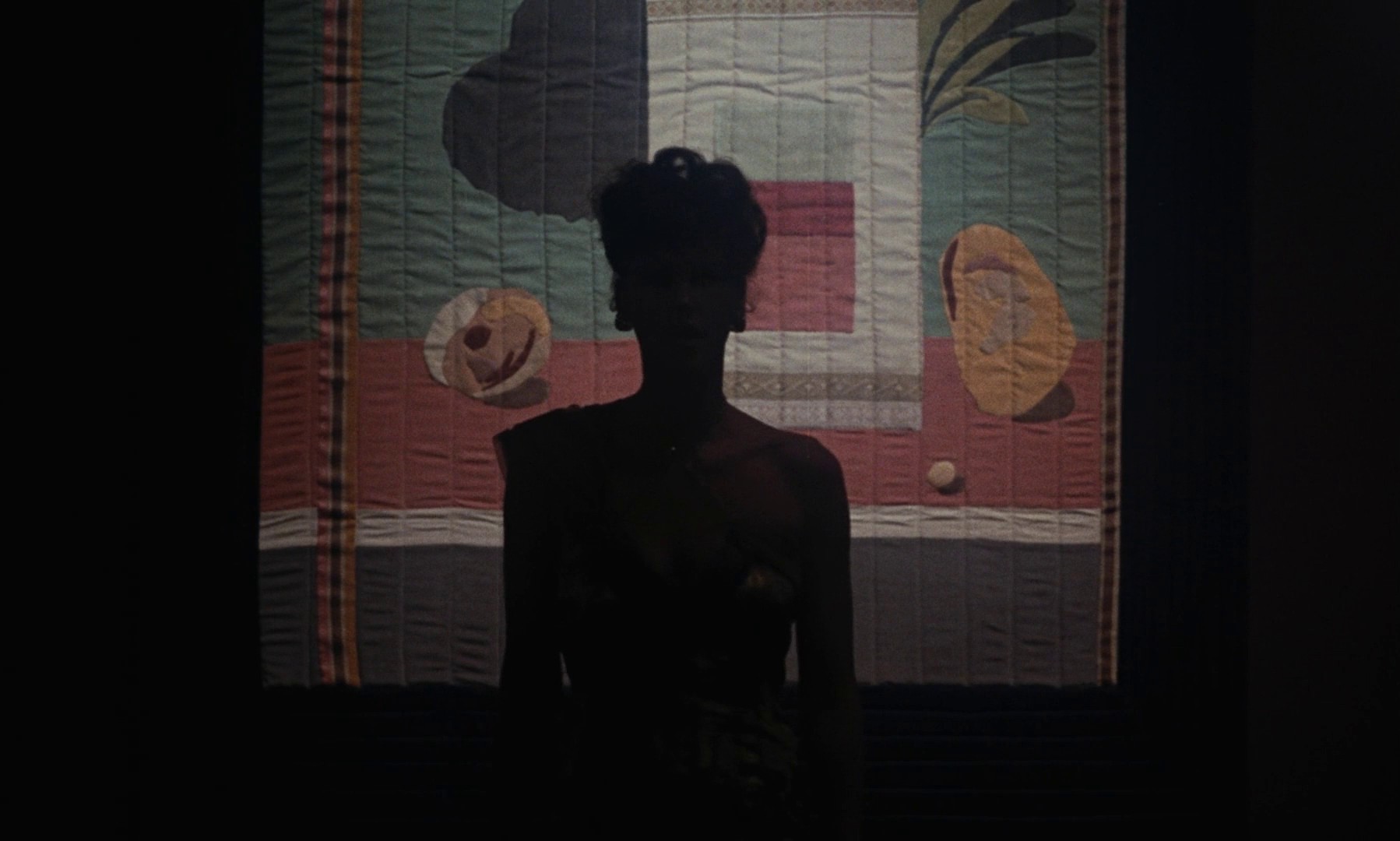 Spermula (1976) —  shot,  lighting