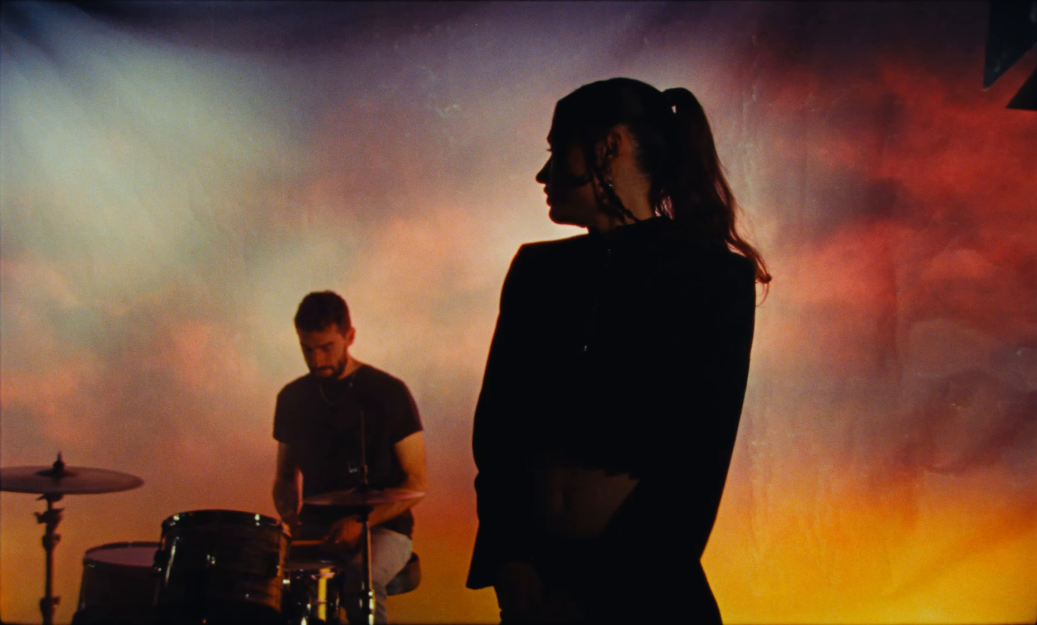 Autant Brûler (2024) —  shot,  lighting