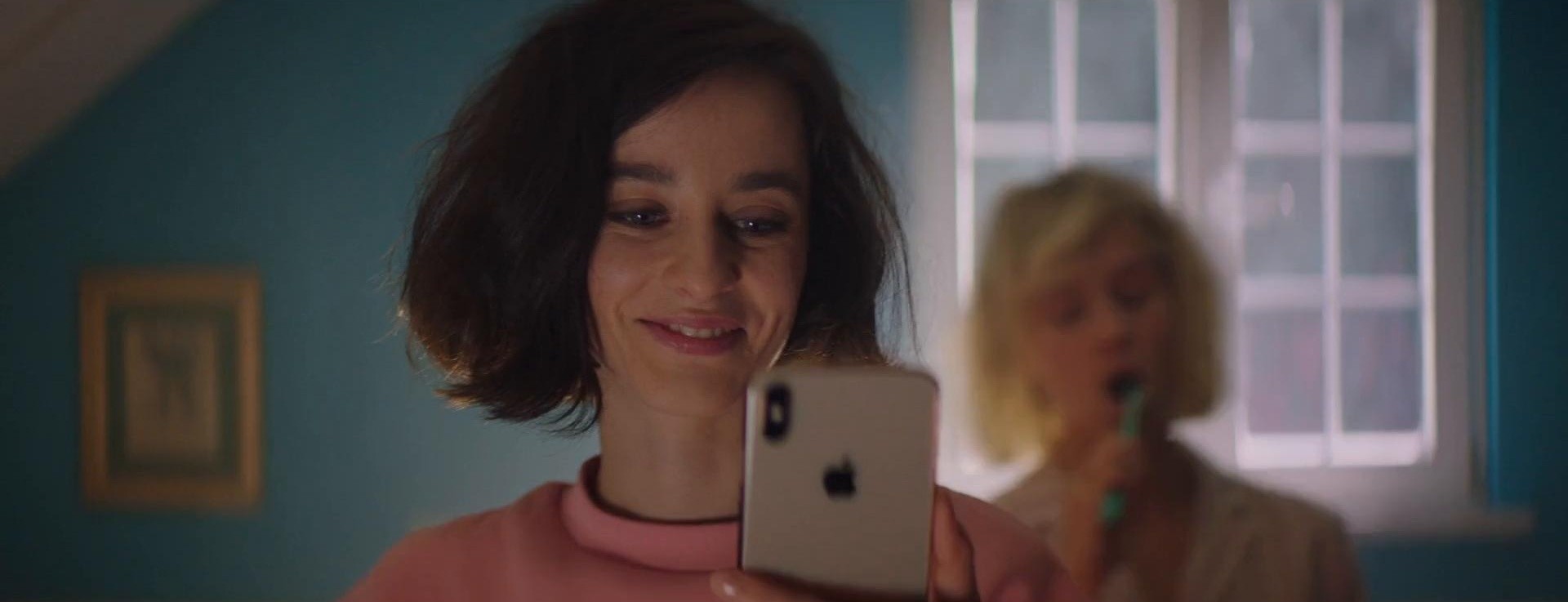 APPLE (2019) —  shot,  lighting