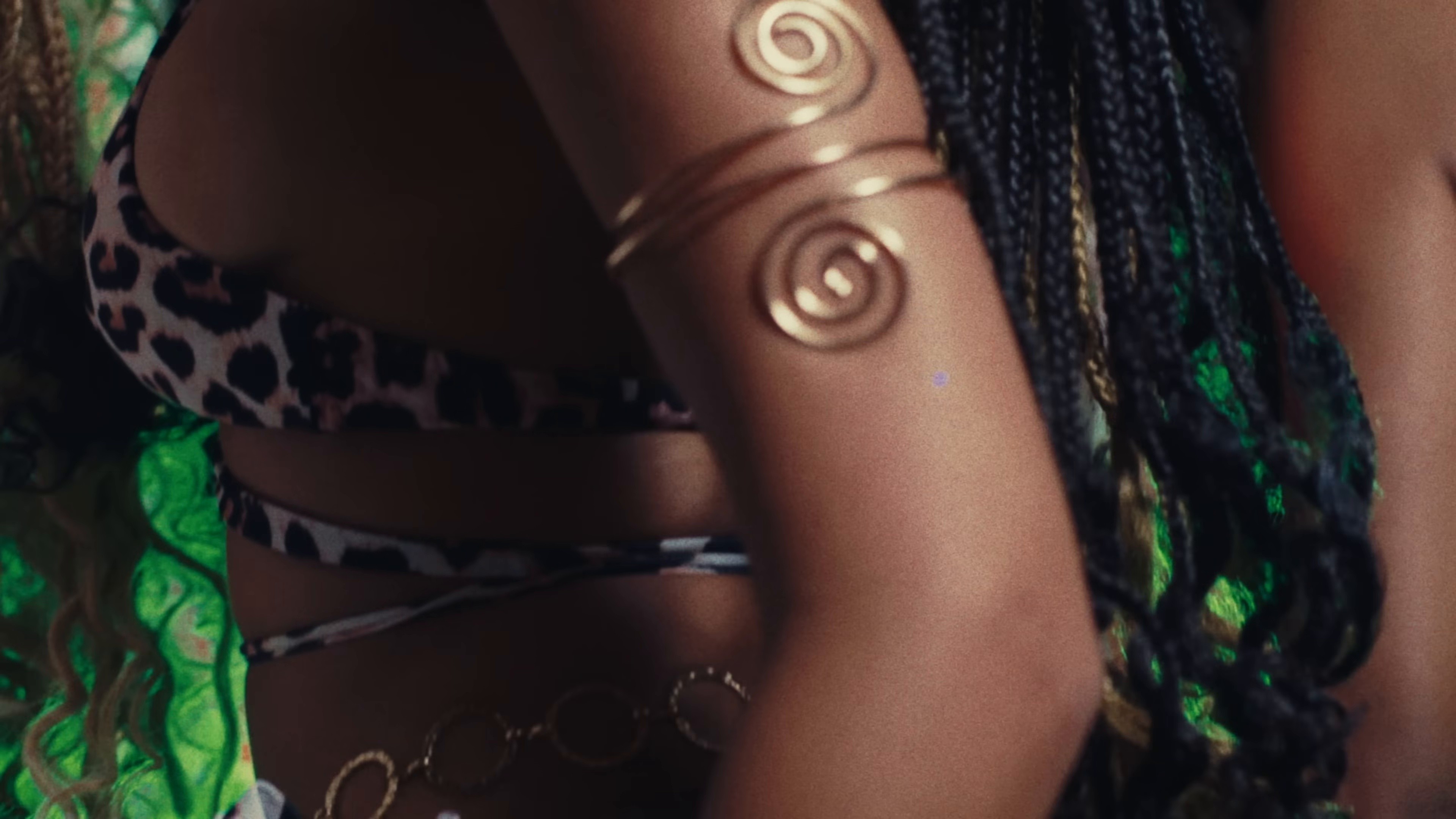 Toma Toma (2024) —  shot,  lighting