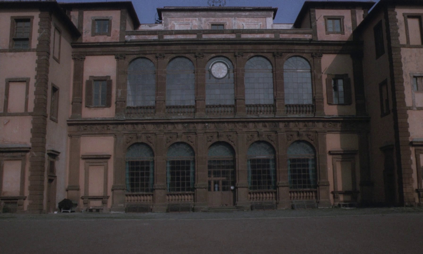 Allonsanfan (1975) —  shot,  lighting